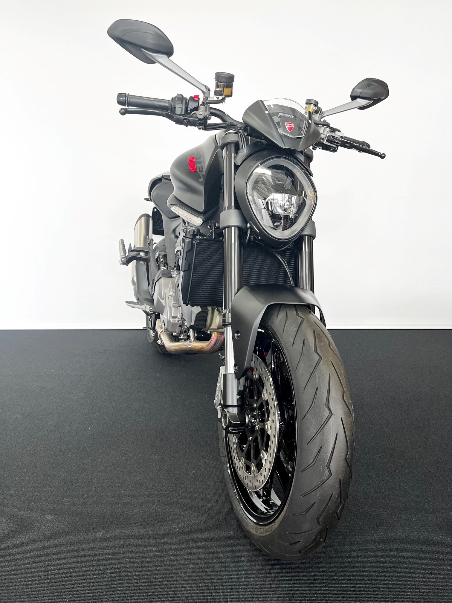 DUCATI Monster + 937 Dark Staealth-image-4