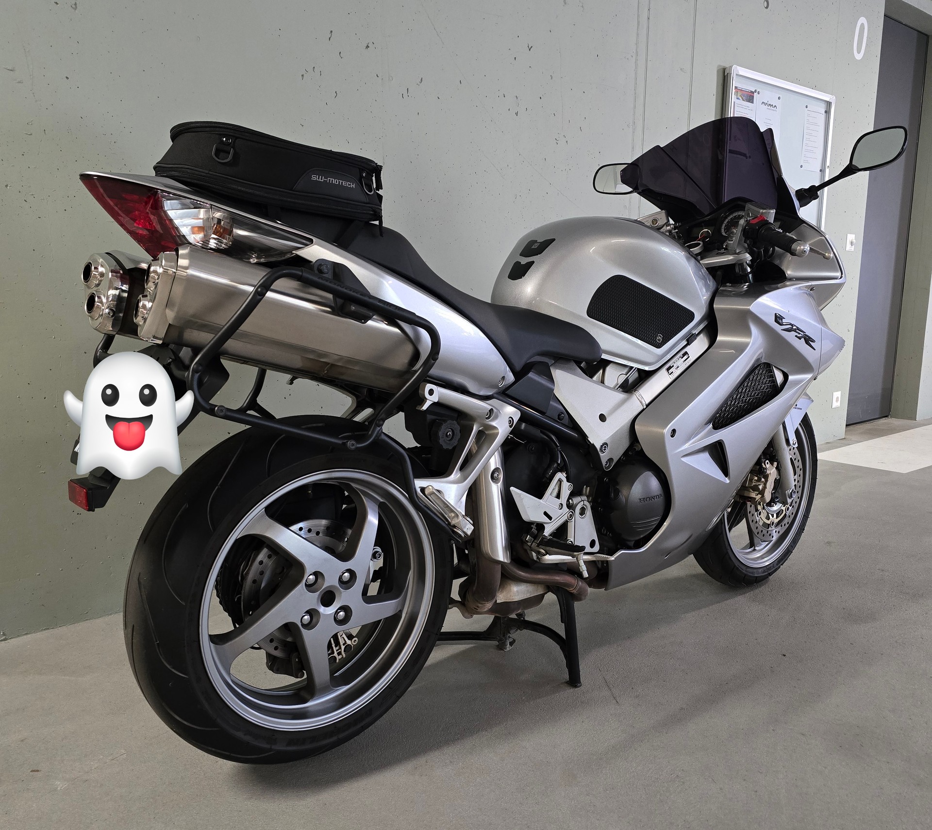 HONDA VFR 800 FI ABS-image-3