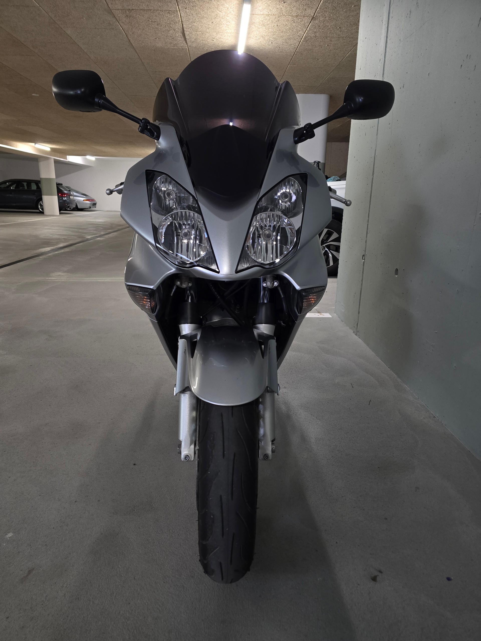 HONDA VFR 800 FI ABS-image-2