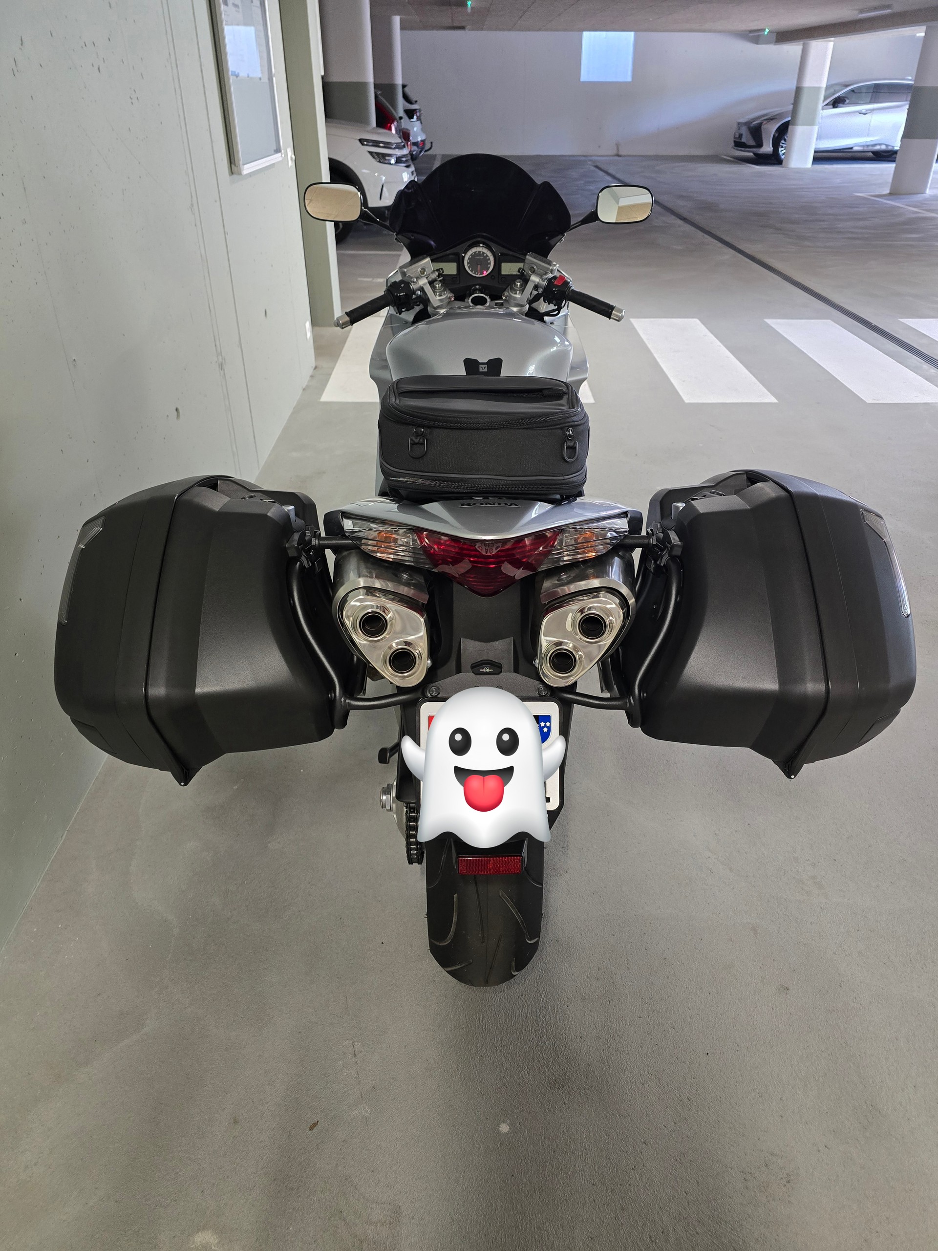 HONDA VFR 800 FI ABS-image-11