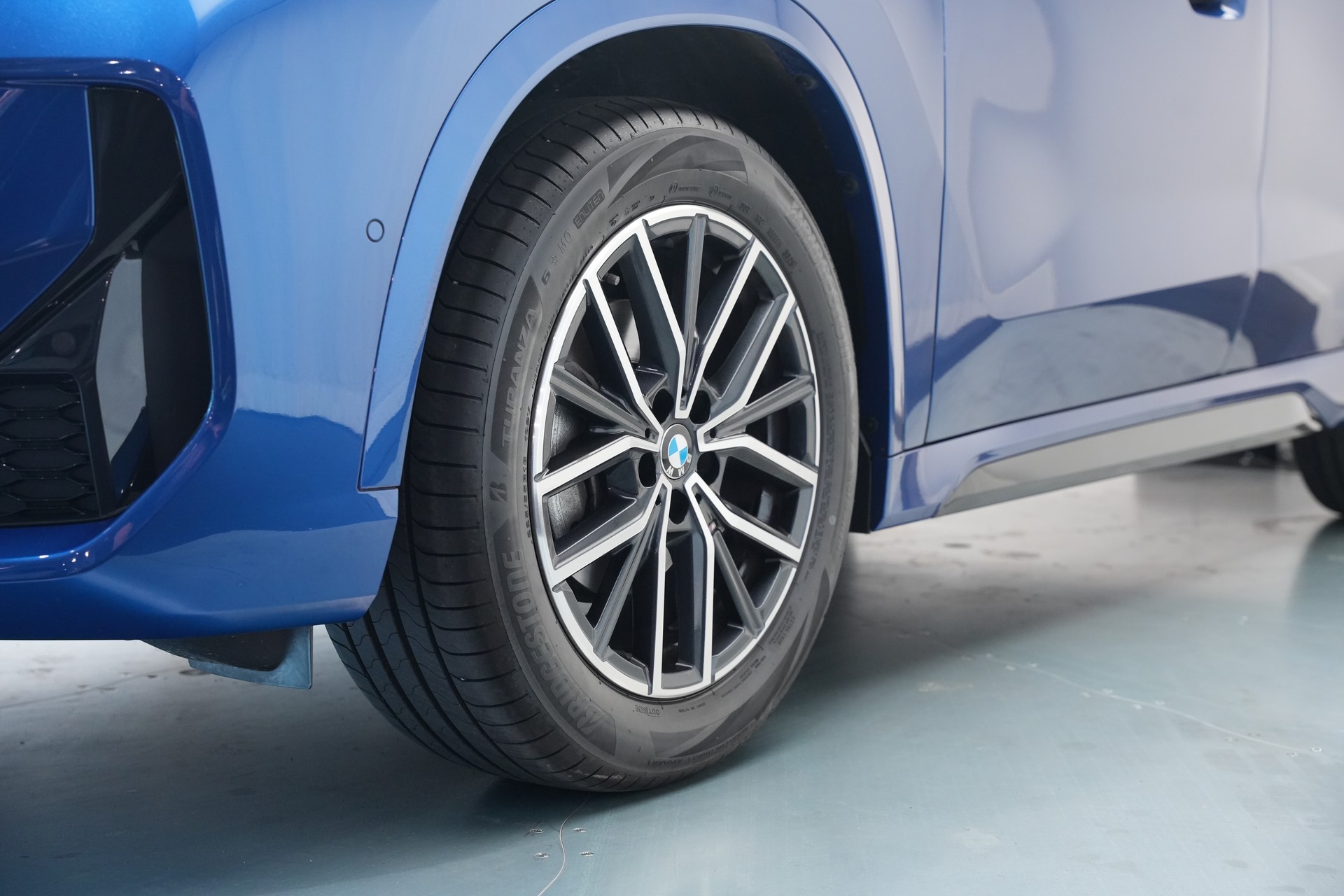 BMW X1 sDrive 18i M Sport *Panorama* *Harman/Kardon* *Werksgarantie*-image-43