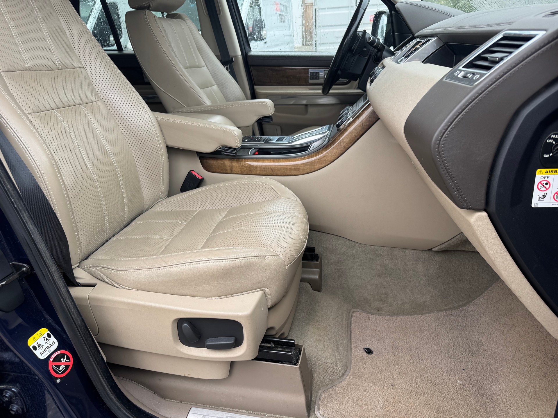 LAND ROVER Range Rover Sport 3.0 TDV6 HSE Automatic-image-8