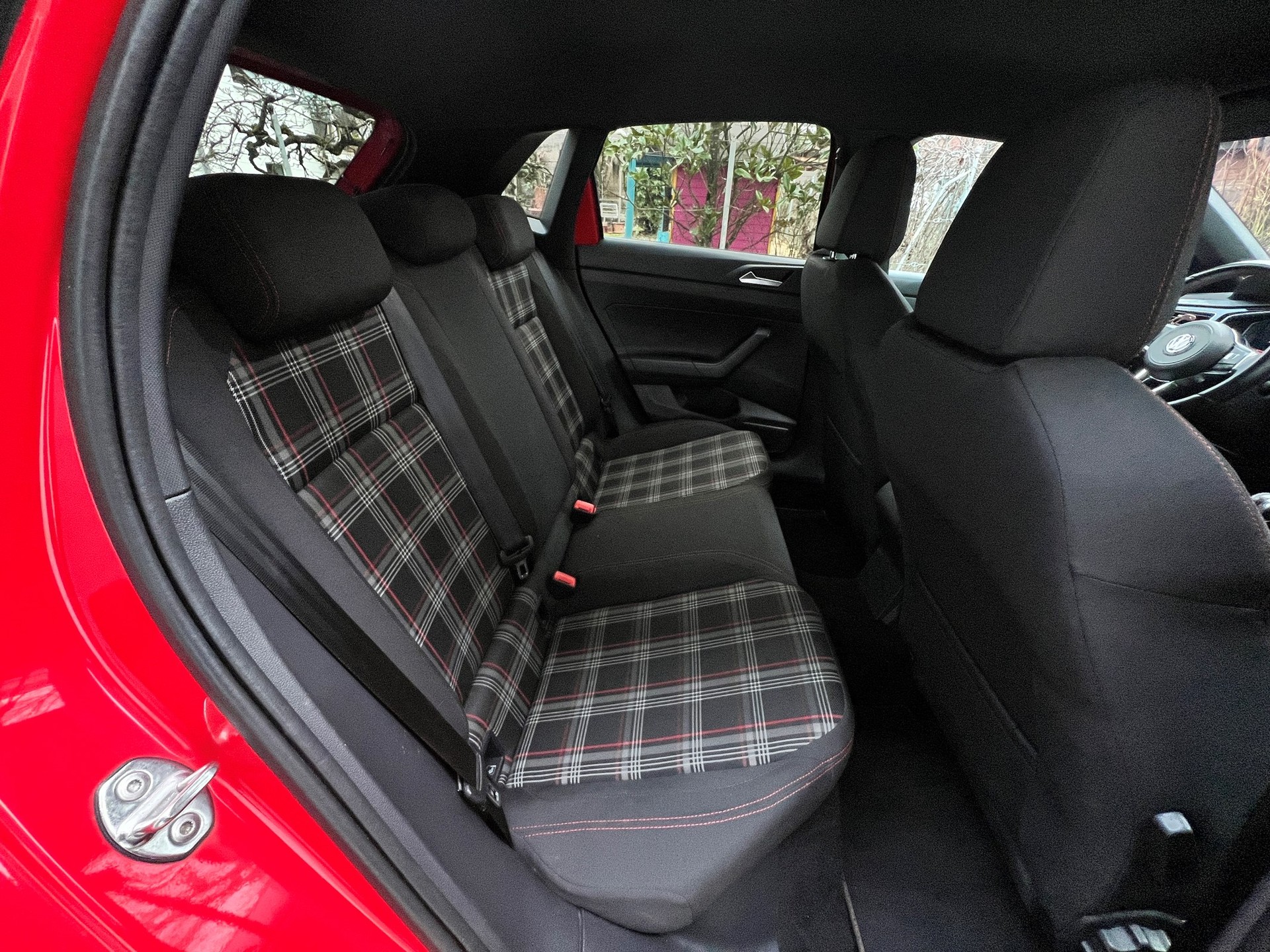 VW Polo 2.0 TSI GTI DSG-image-13