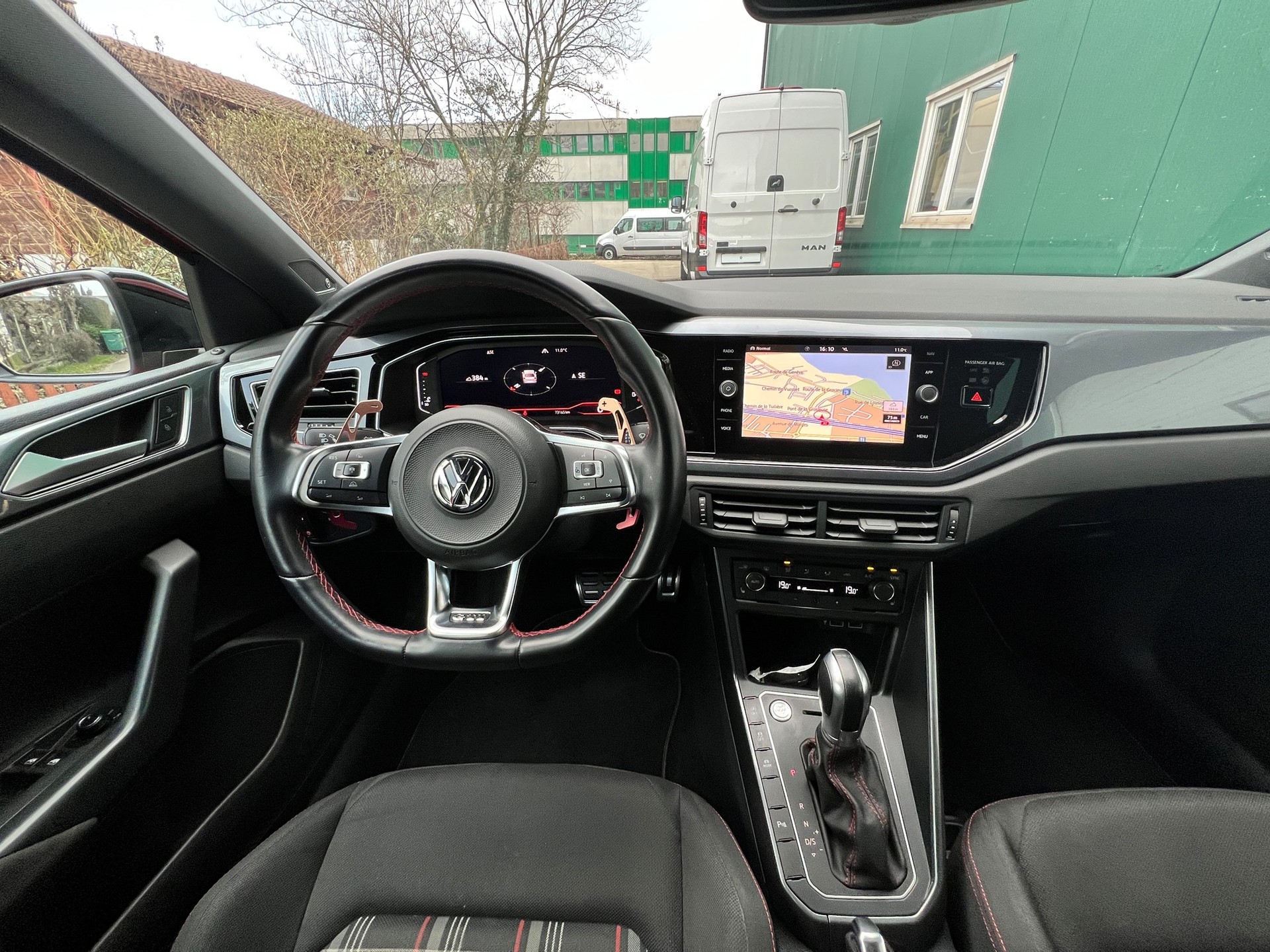 VW Polo 2.0 TSI GTI DSG-image-9