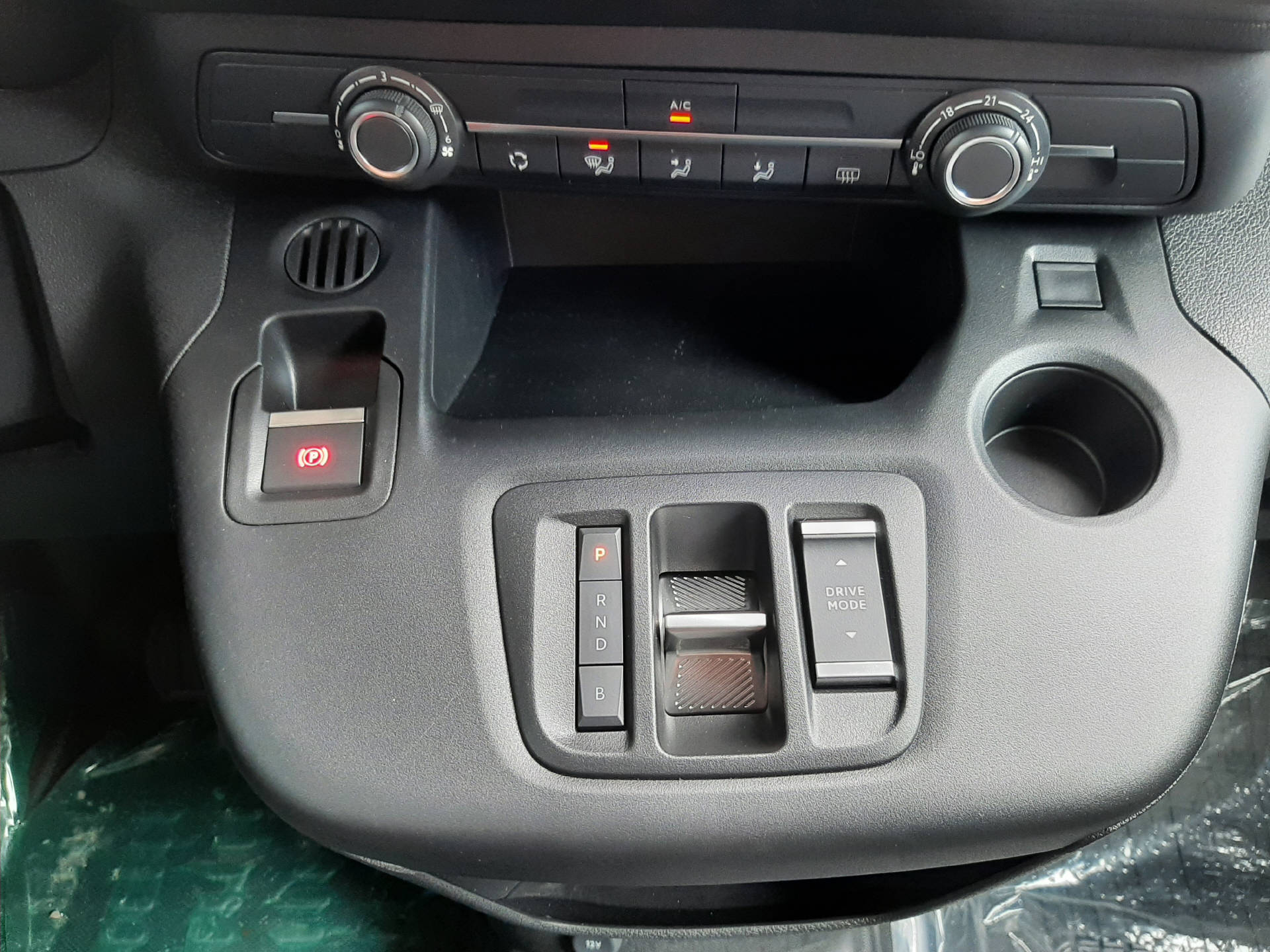 TOYOTA PROACE CITY Van L1 50KWh Active-image-9