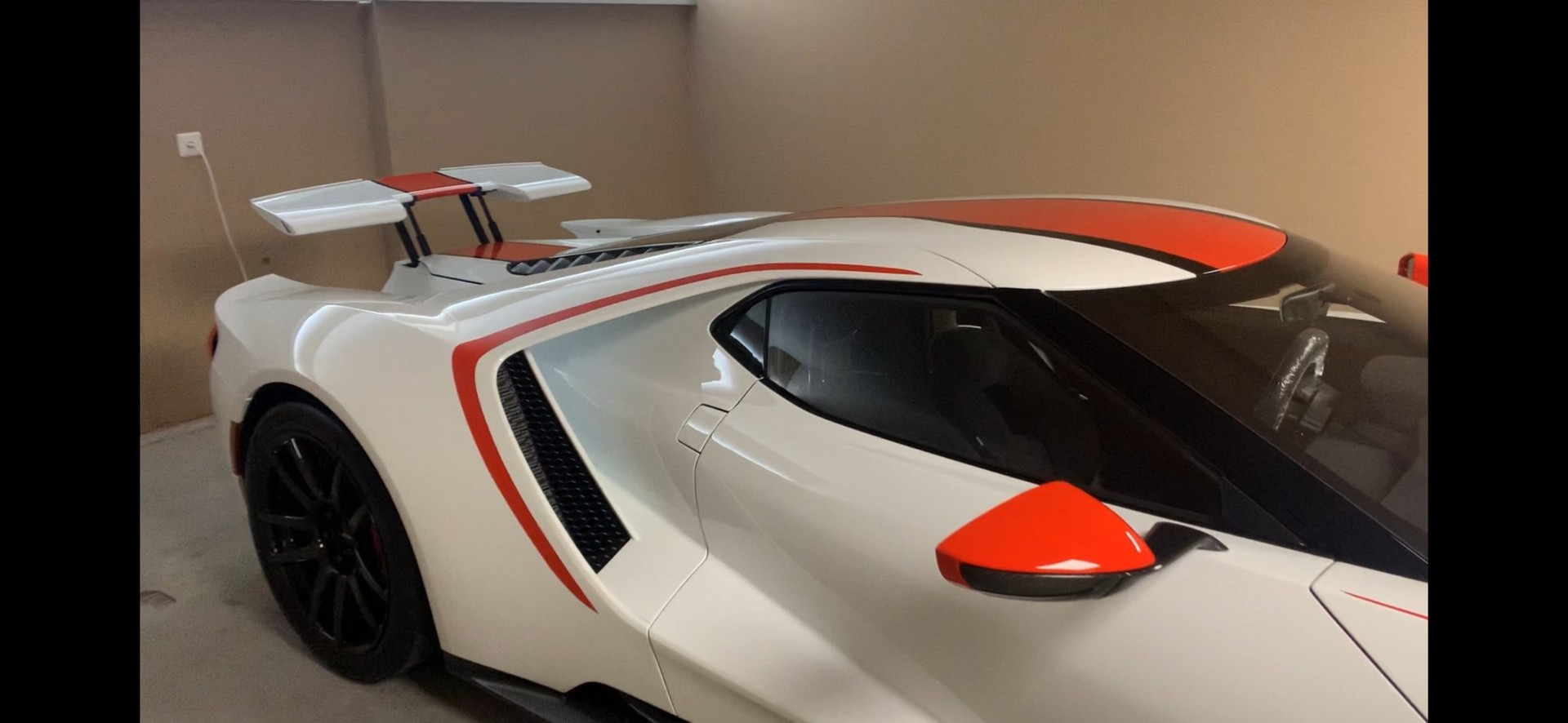FORD GT Studio Collection 1 of 40-image-5