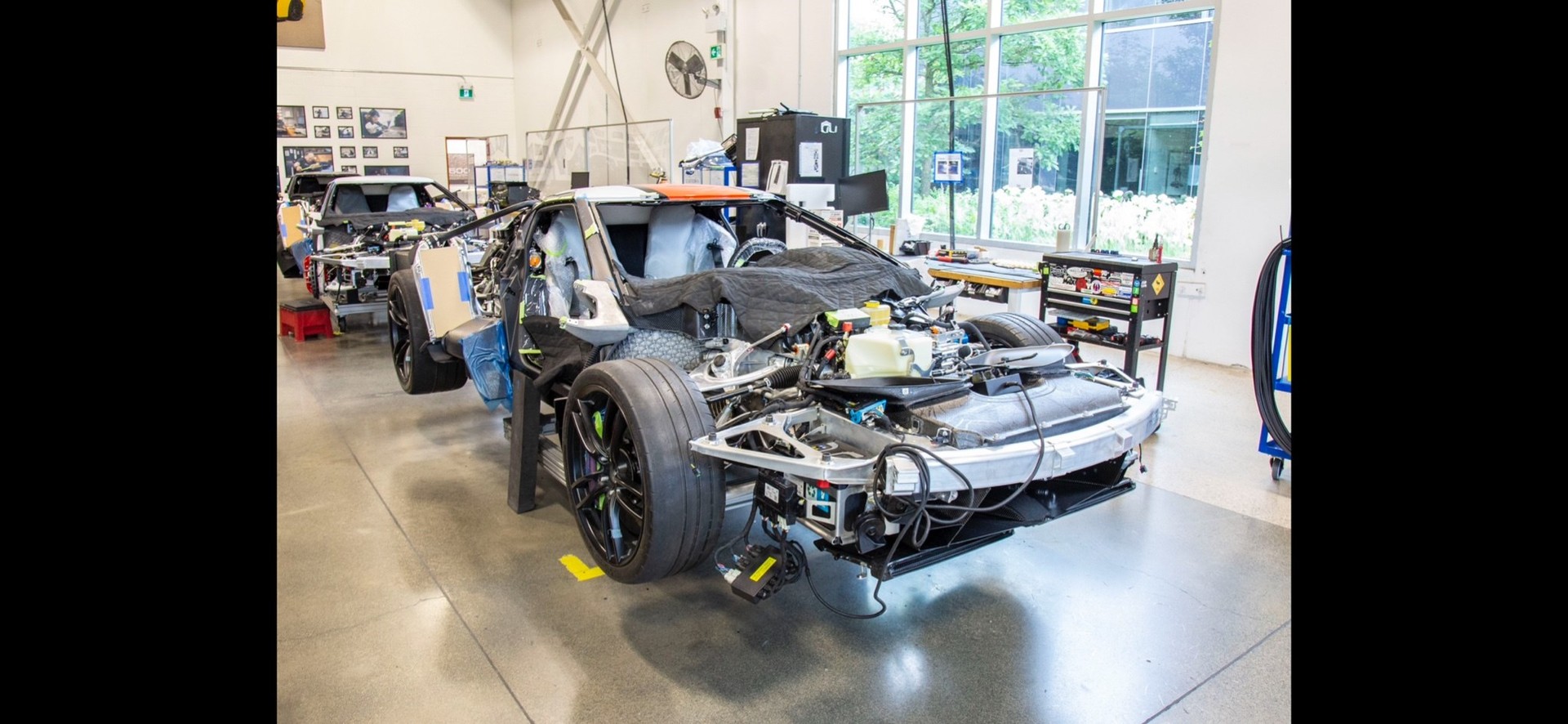 FORD GT Studio Collection 1 of 40-image-7