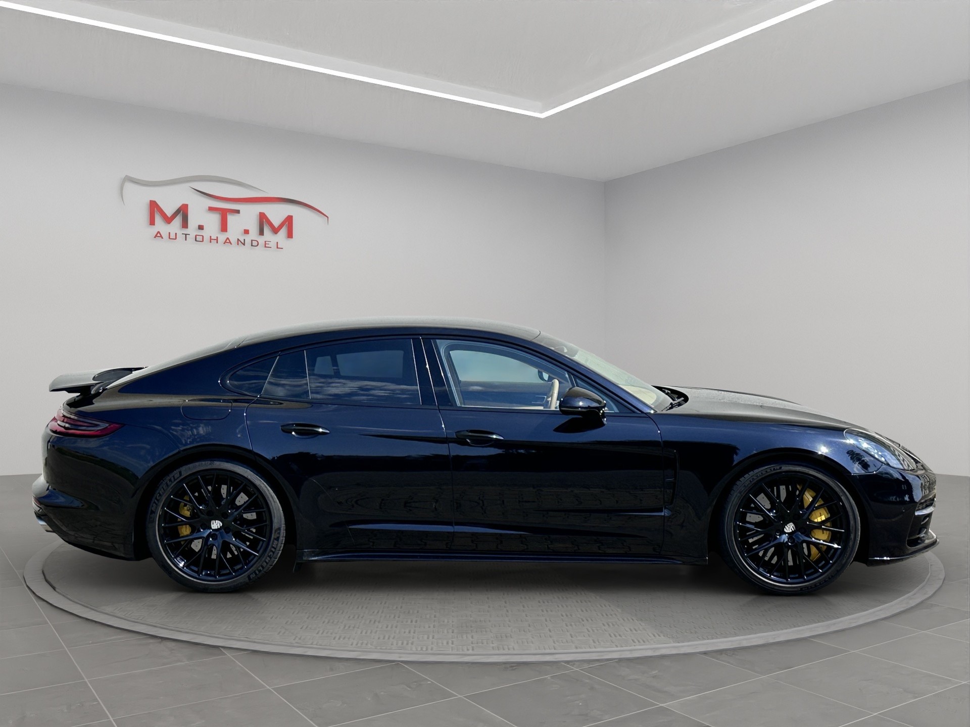 PORSCHE Panamera 4S Diesel PDK-image-5