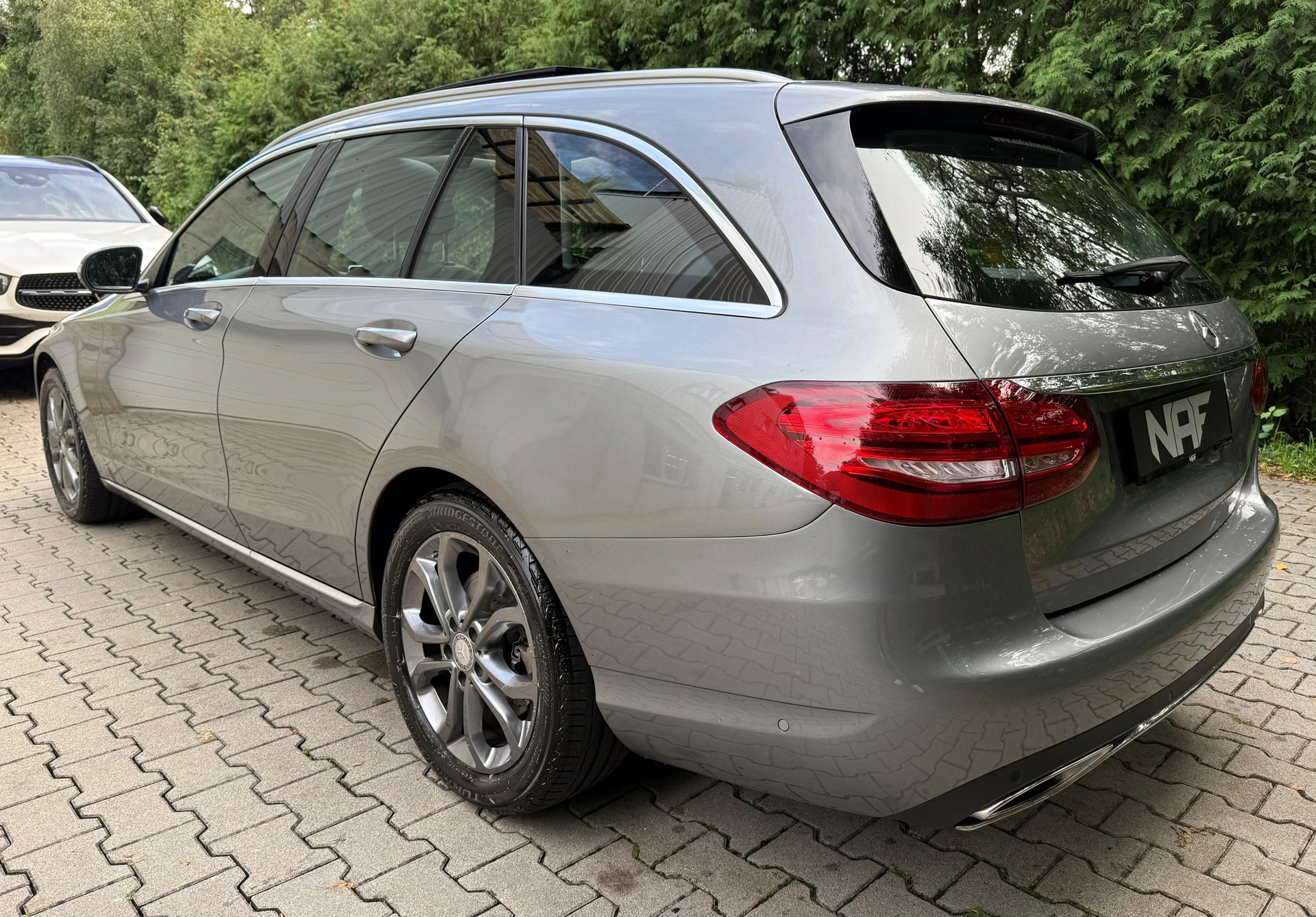 MERCEDES-BENZ C 400 Avantgarde 4Matic 7G-Tronic-showroom-element-2