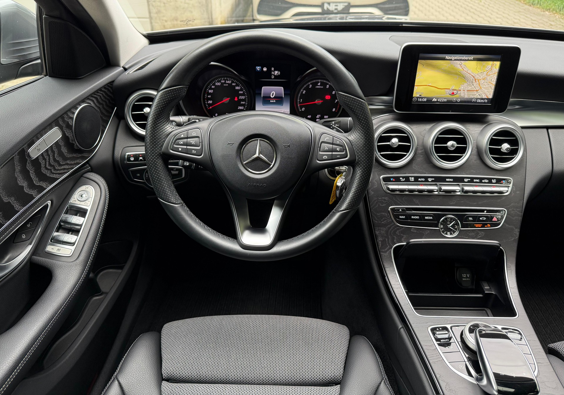 MERCEDES-BENZ C 400 Avantgarde 4Matic 7G-Tronic-image-20