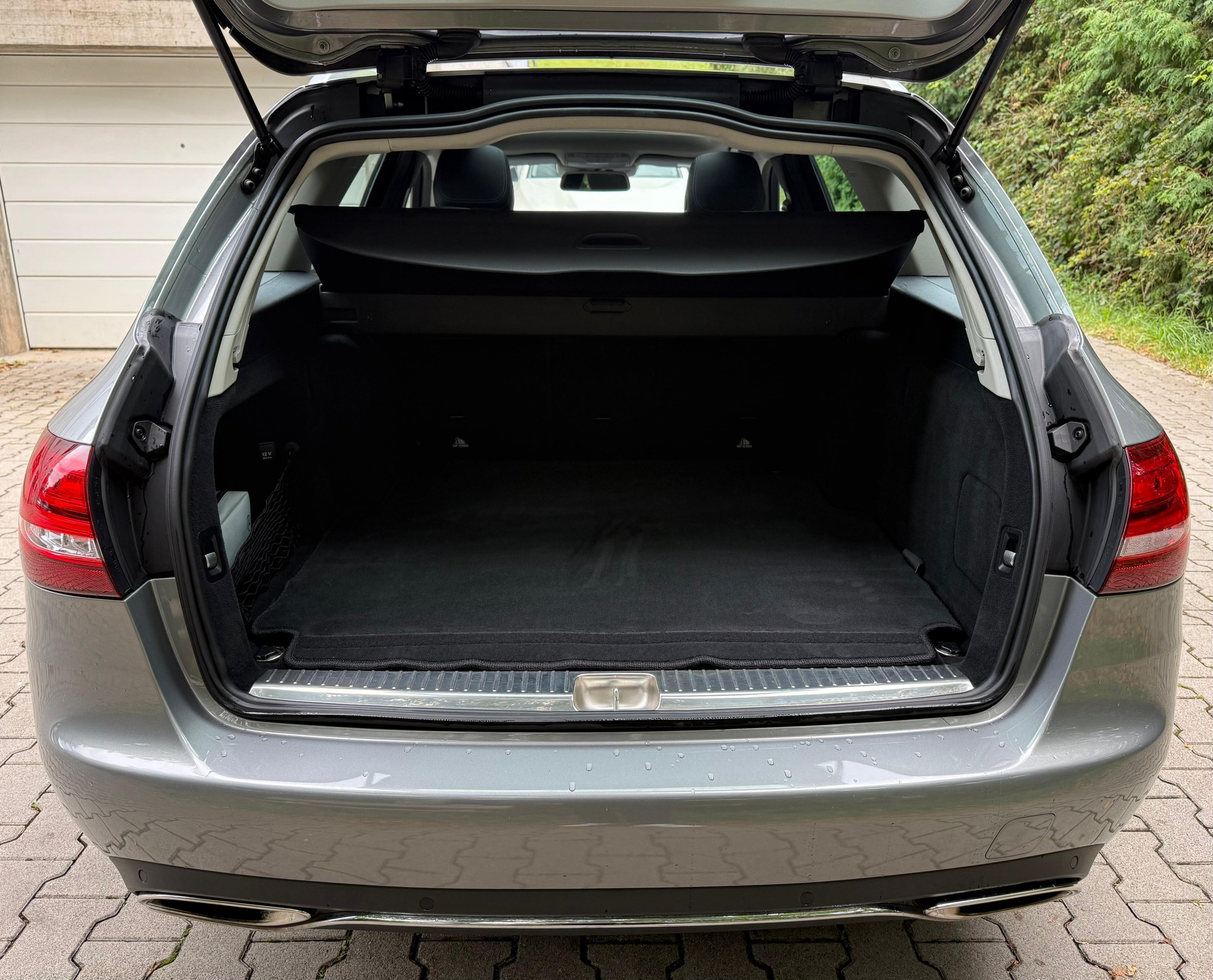 MERCEDES-BENZ C 400 Avantgarde 4Matic 7G-Tronic-image-14