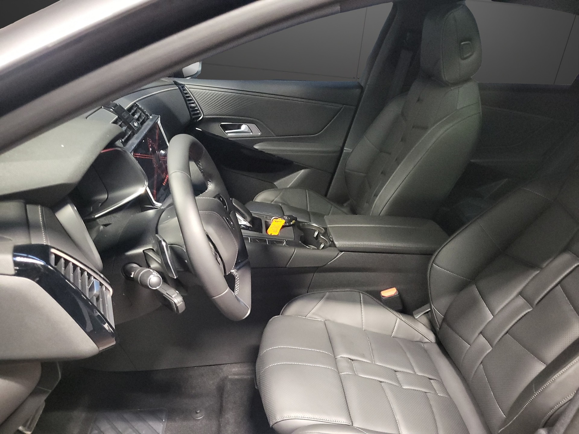 DS AUTOMOBILES DS7 E-Tense 4x4 Performance-image-4