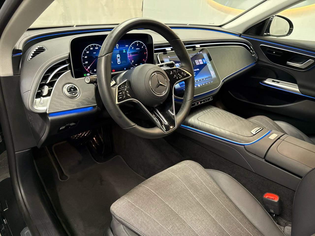 MERCEDES-BENZ E 220 d 9G-Tronic-showroom-element-2