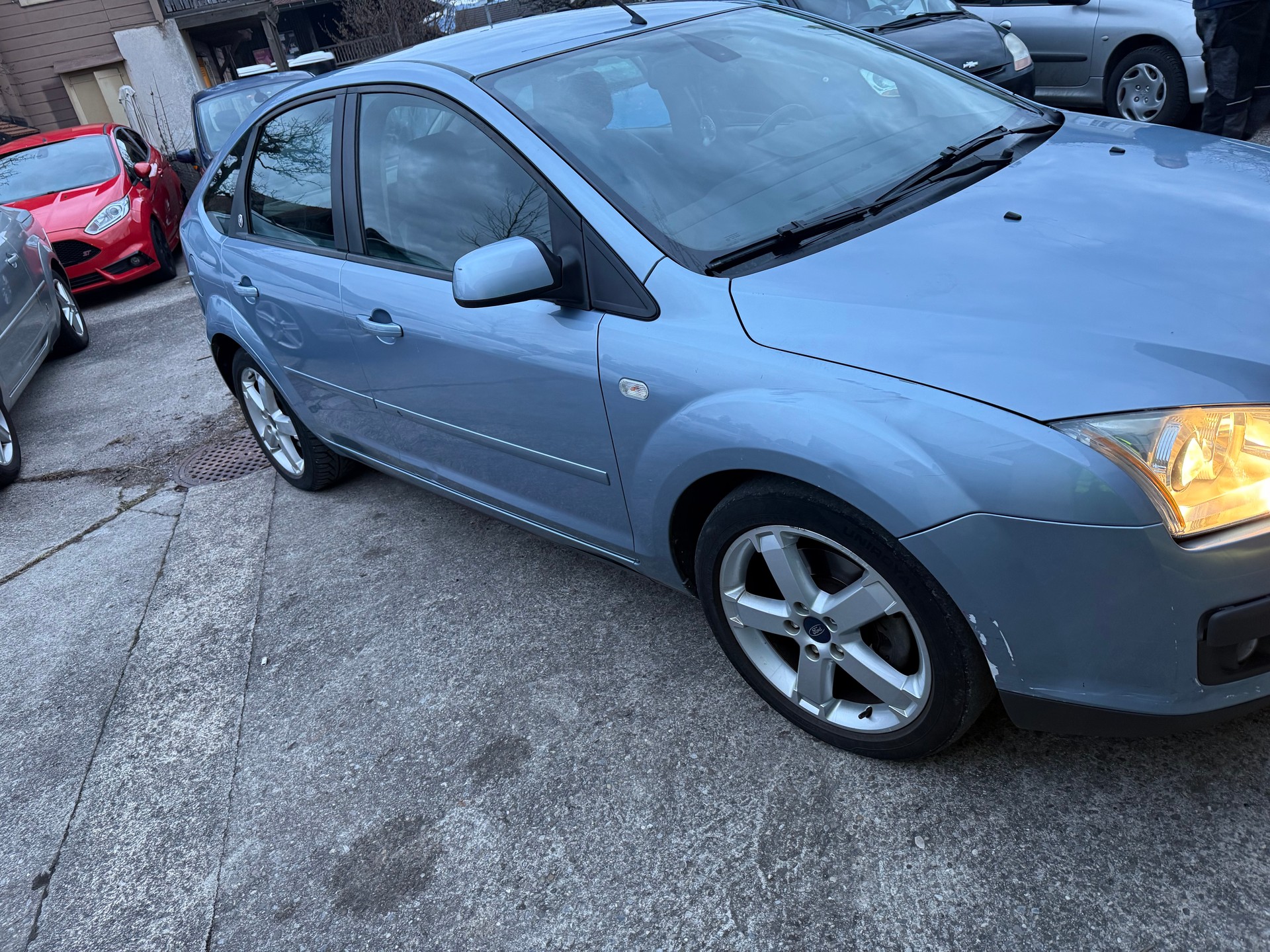 FORD Focus 2.0 TDCi Titanium-showroom-element-1
