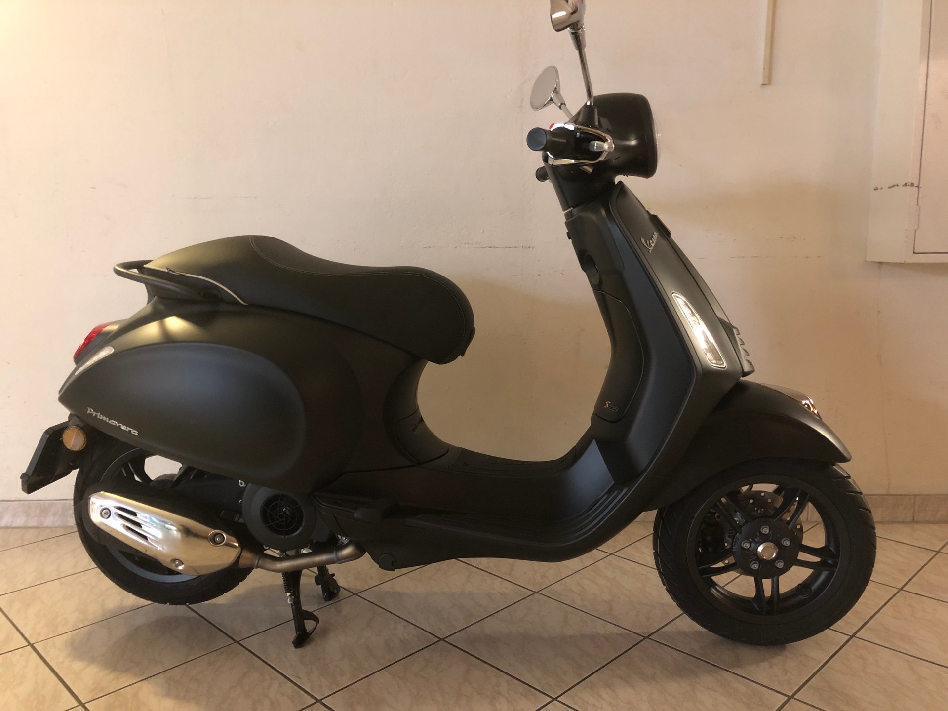 PIAGGIO Vespa 125 Primavera Sport ABS-image-1