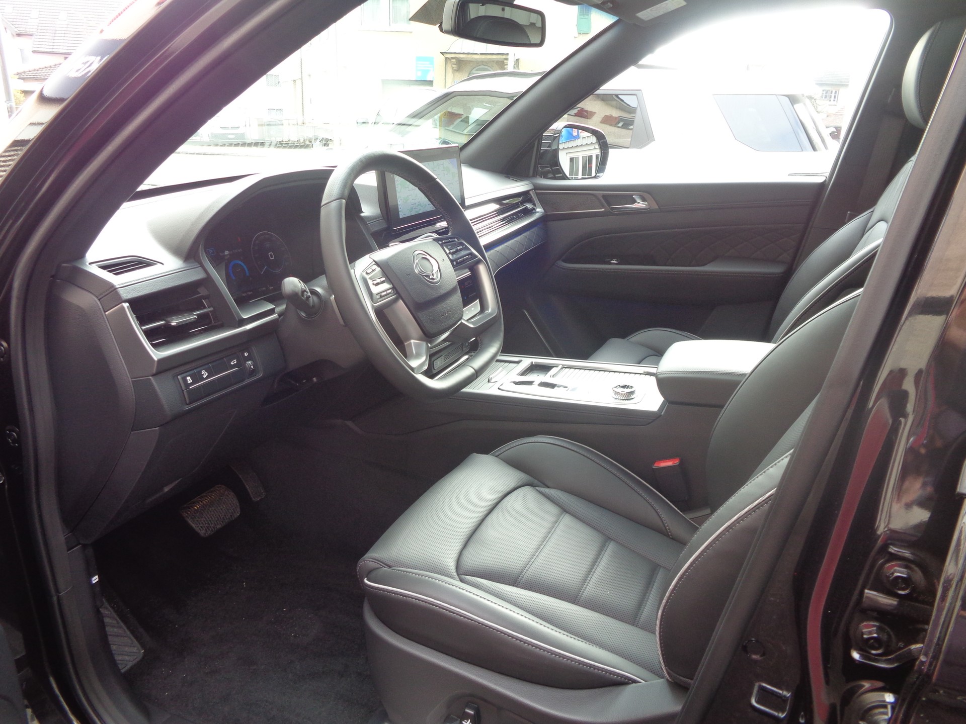 KGM-SsangYong Rexton 2.2 CRDi Blackline 4WD AT-image-5