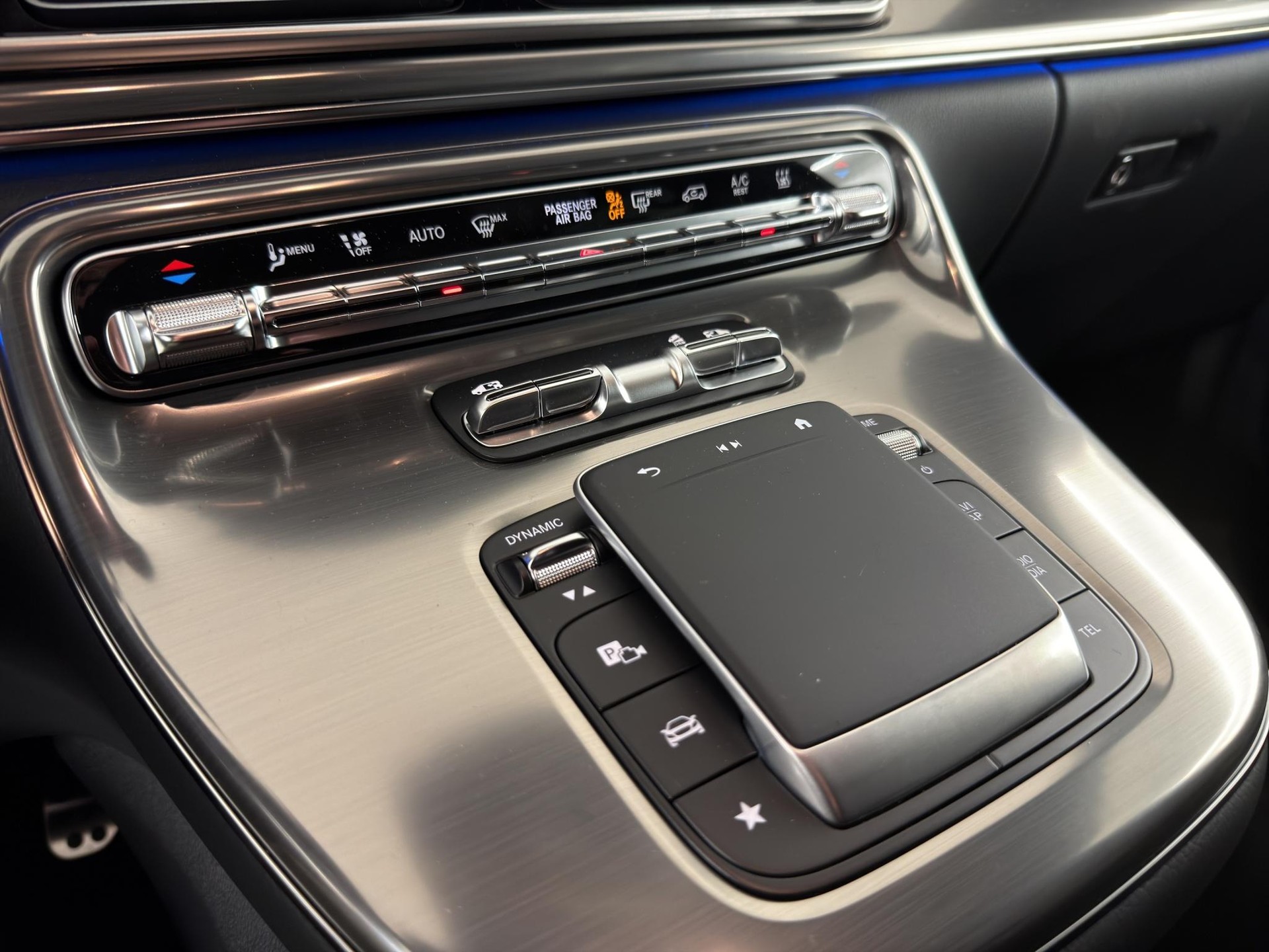 MERCEDES-BENZ V 300 d Exclusive extra lang Van-image-13