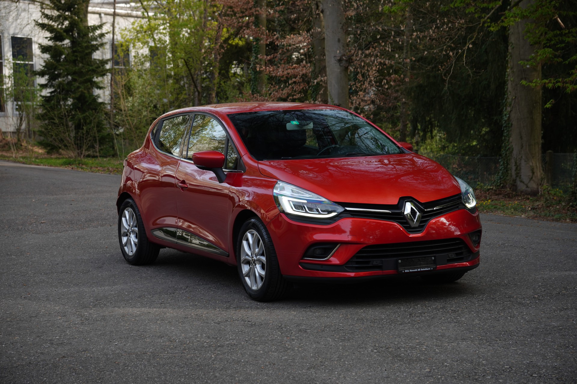 RENAULT Clio 1.2 16V T Intens