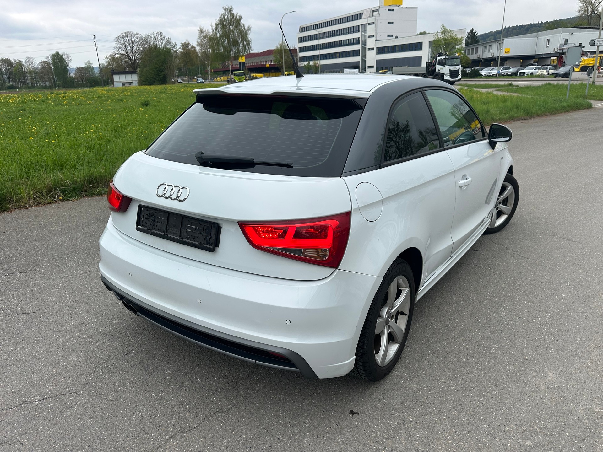 AUDI A1 1.4 TFSI S-Line Frisch ab MFK 15.04.2026-showroom-element-3