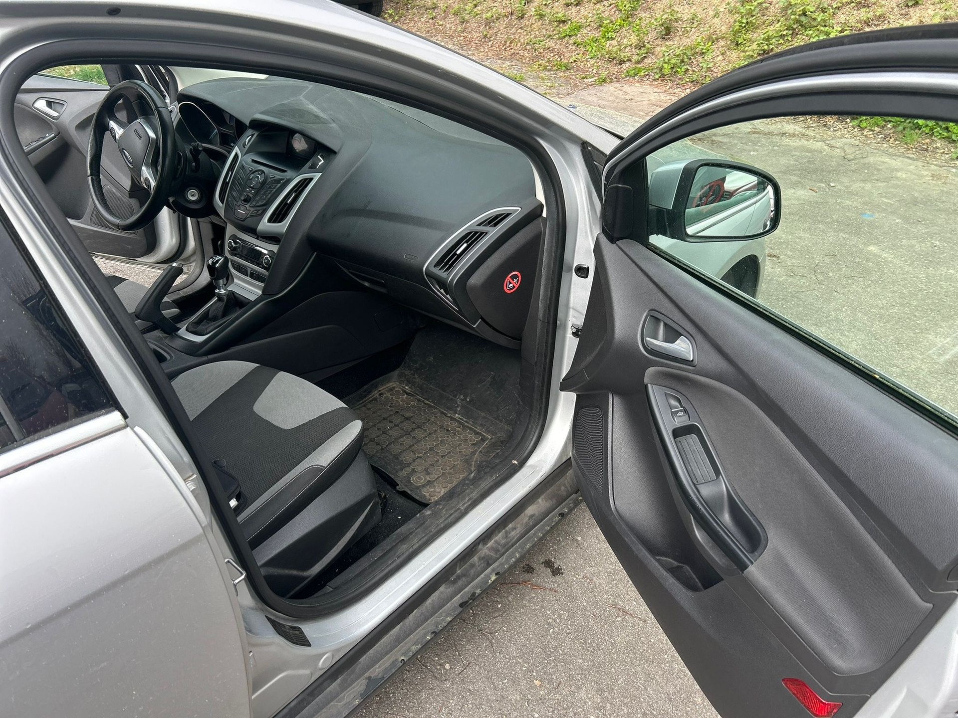 FORD Focus 1.0 SCTi Trend-image-11