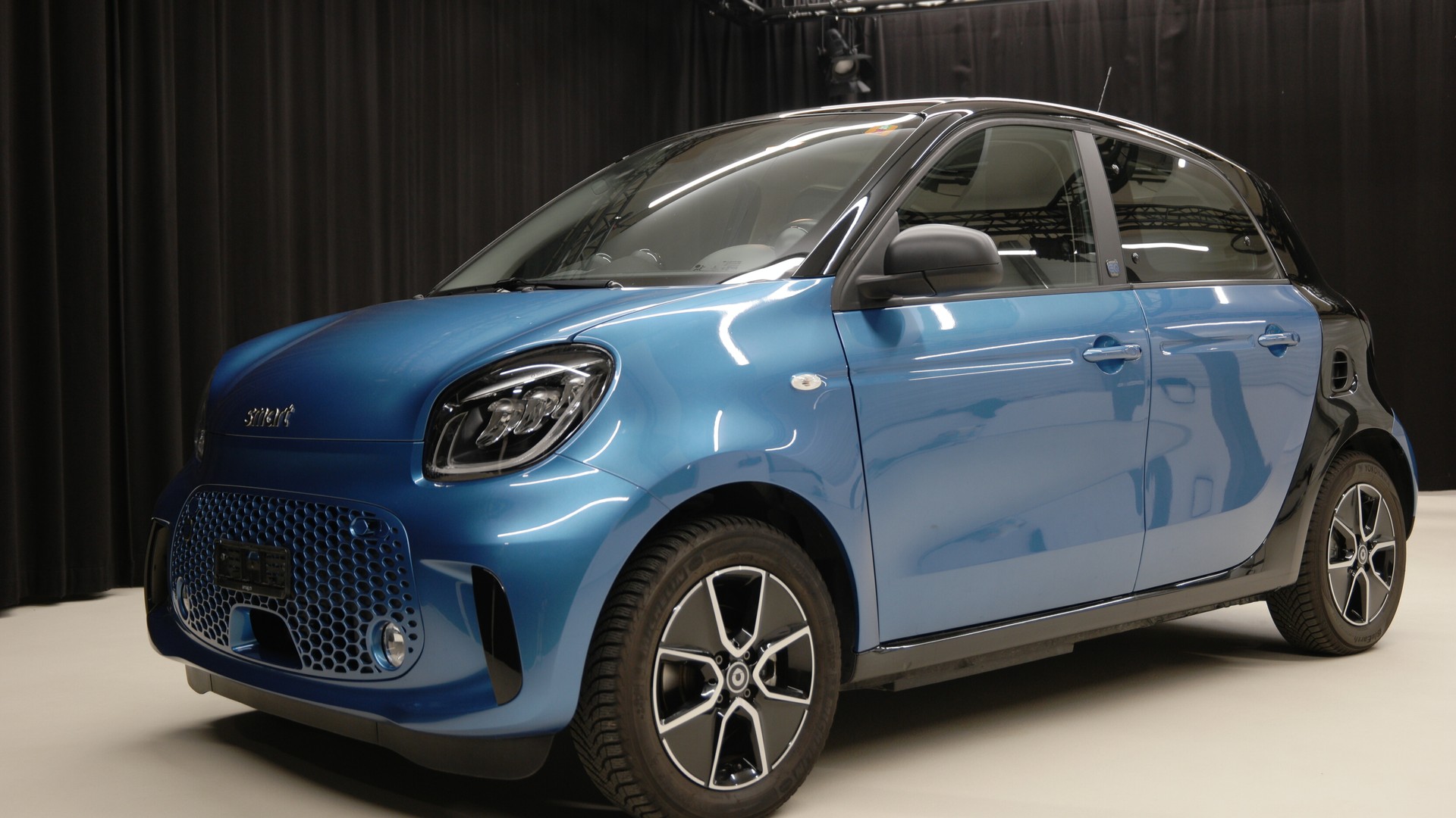 SMART forfour EQ passion-image-2