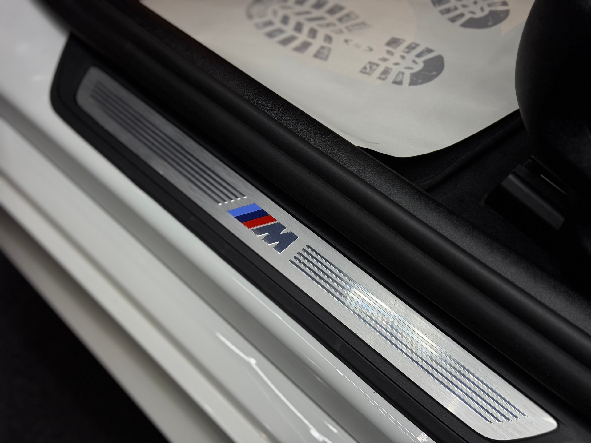 BMW 530d xDrive M Sport SAG / Lenkradheizung / Ambientebeleuchtung / *ab CHF 359.-/ Monat*-image-16