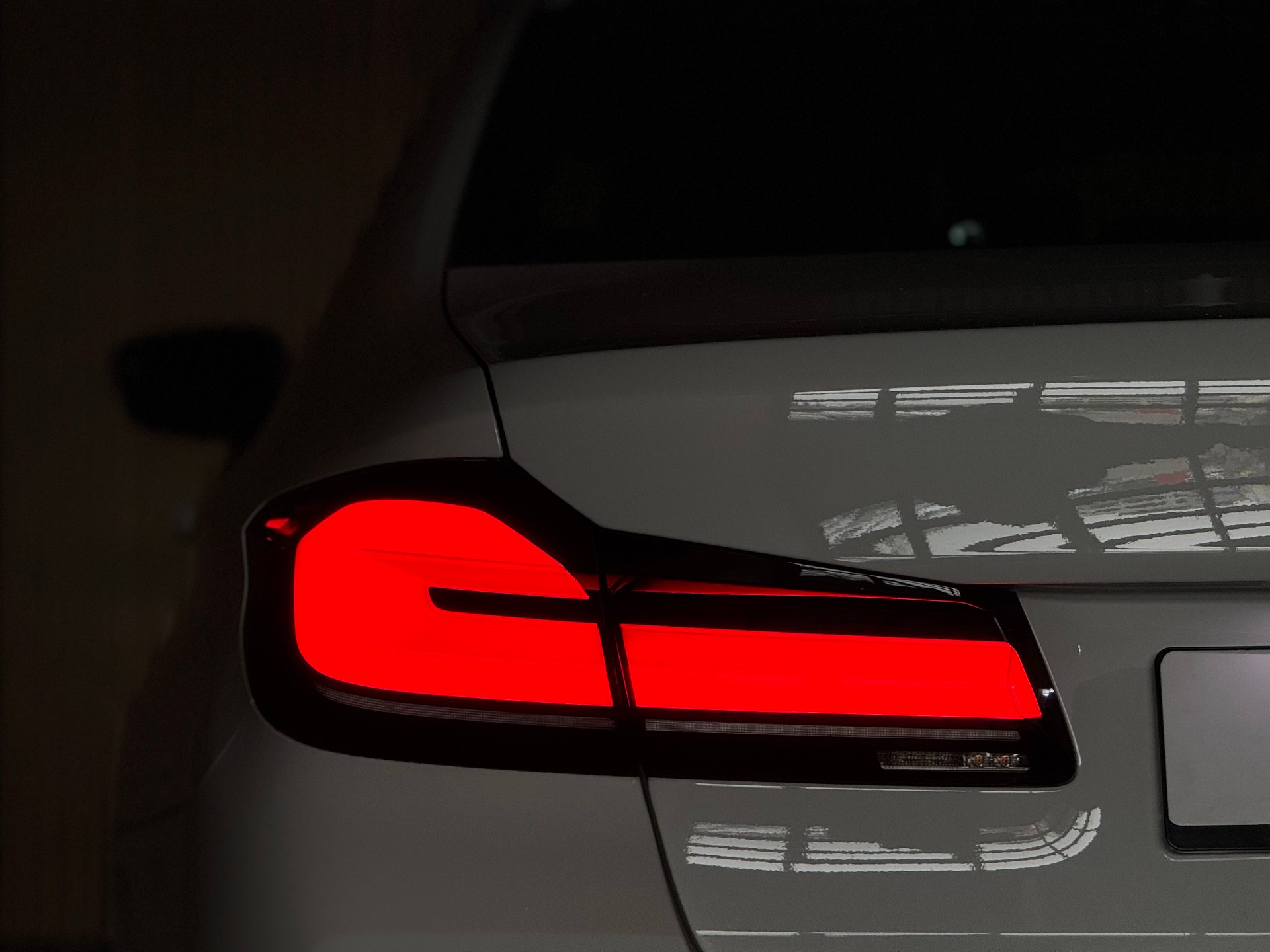BMW 530d xDrive M Sport SAG / Lenkradheizung / Ambientebeleuchtung / *ab CHF 359.-/ Monat*-image-7