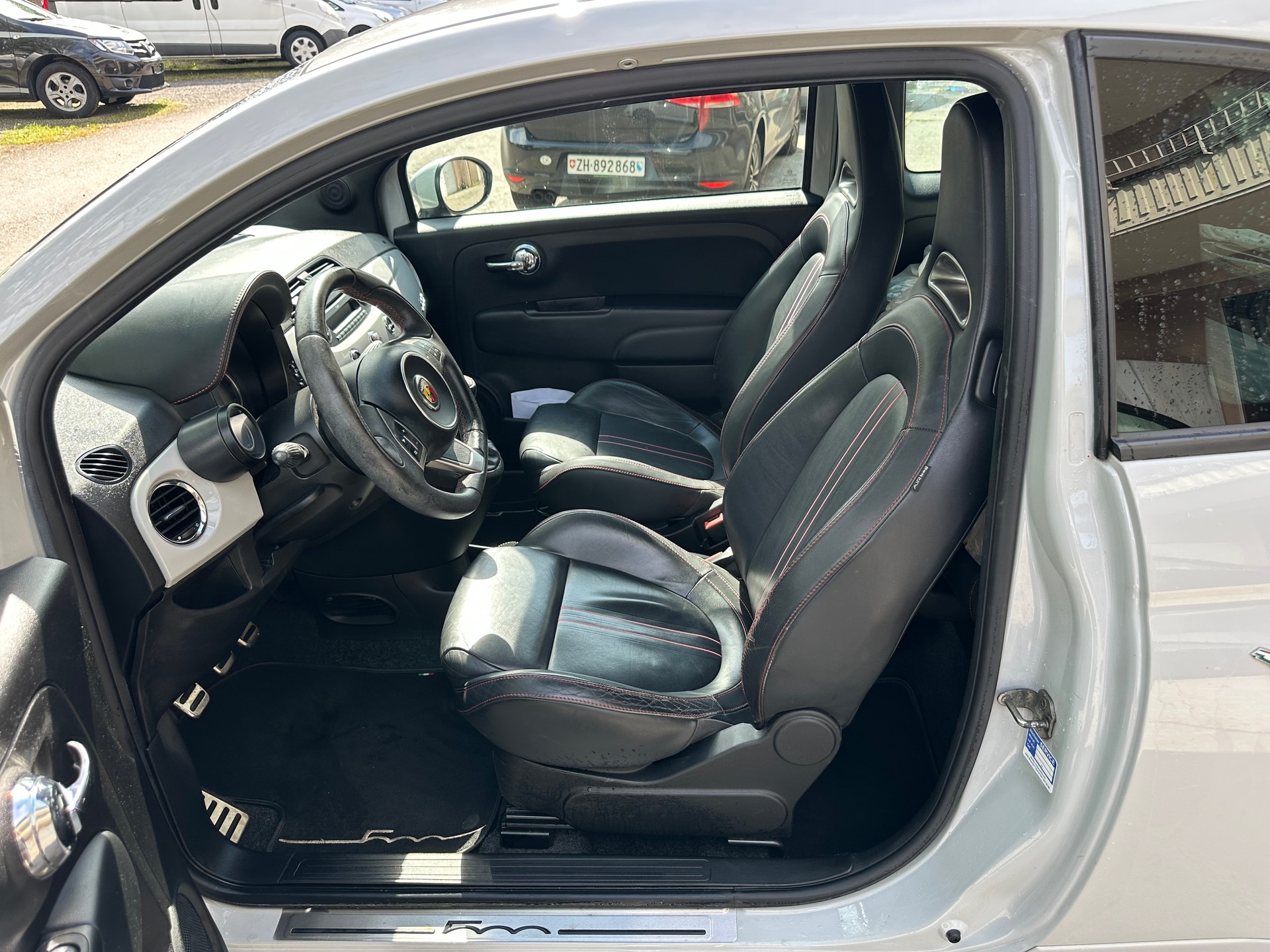 FIAT 500 1.4 16V Turbo Abarth-image-8