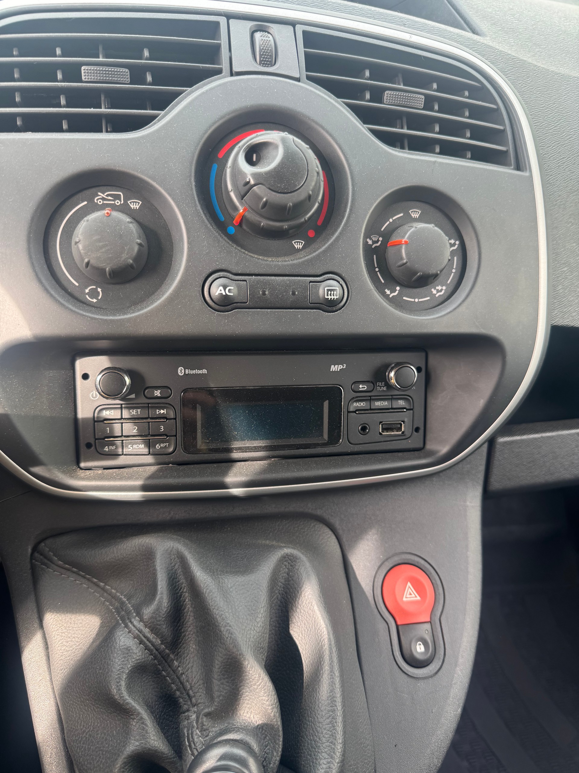 RENAULT Kangoo Maxi dCi 110 Business 2 Plätze / 2 places-image-11