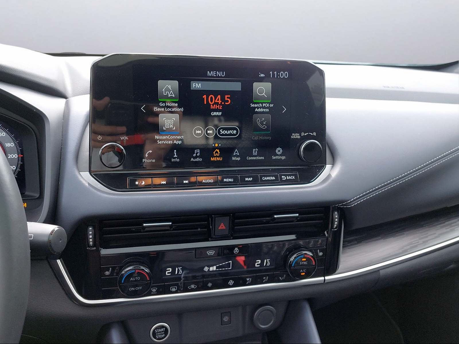 NISSAN Qashqai 1.3 DIG-T Tekna+ 4x4-image-9
