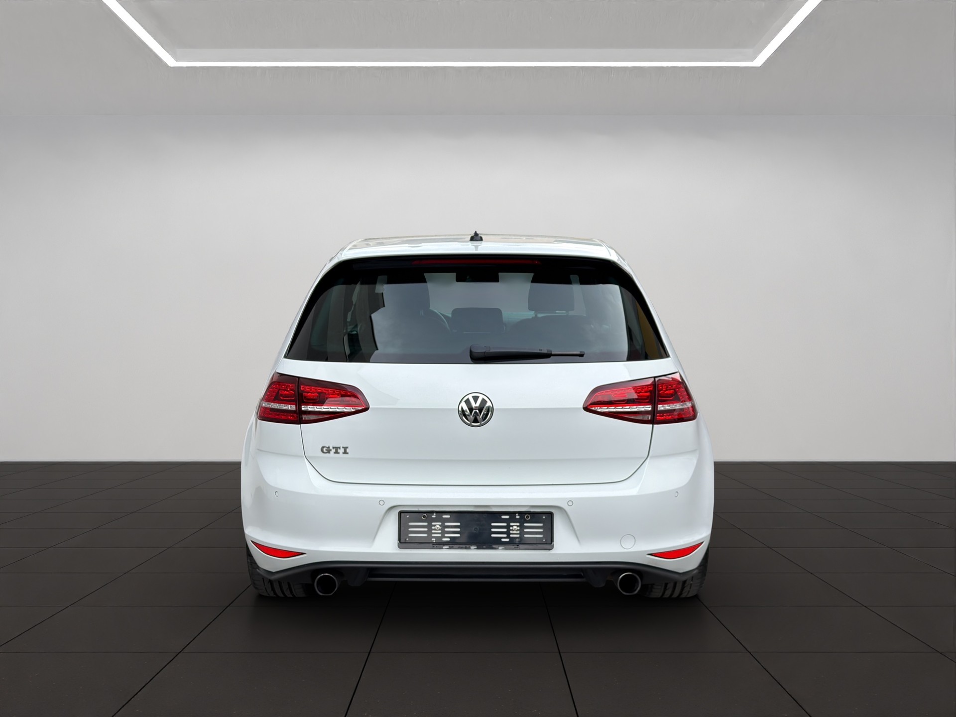 VW Golf 2.0 TSI GTI DSG-showroom-element-2