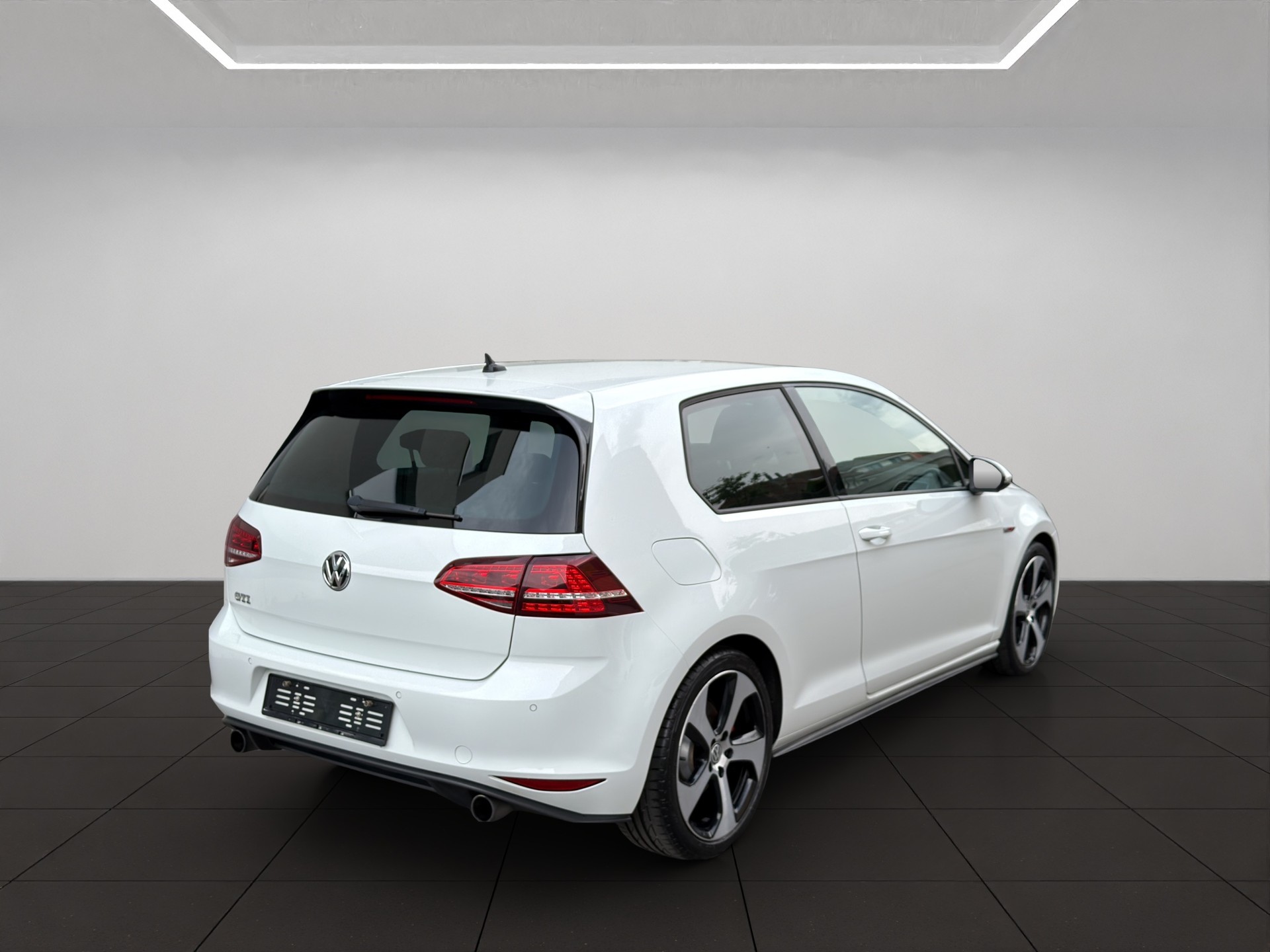 VW Golf 2.0 TSI GTI DSG-showroom-element-1