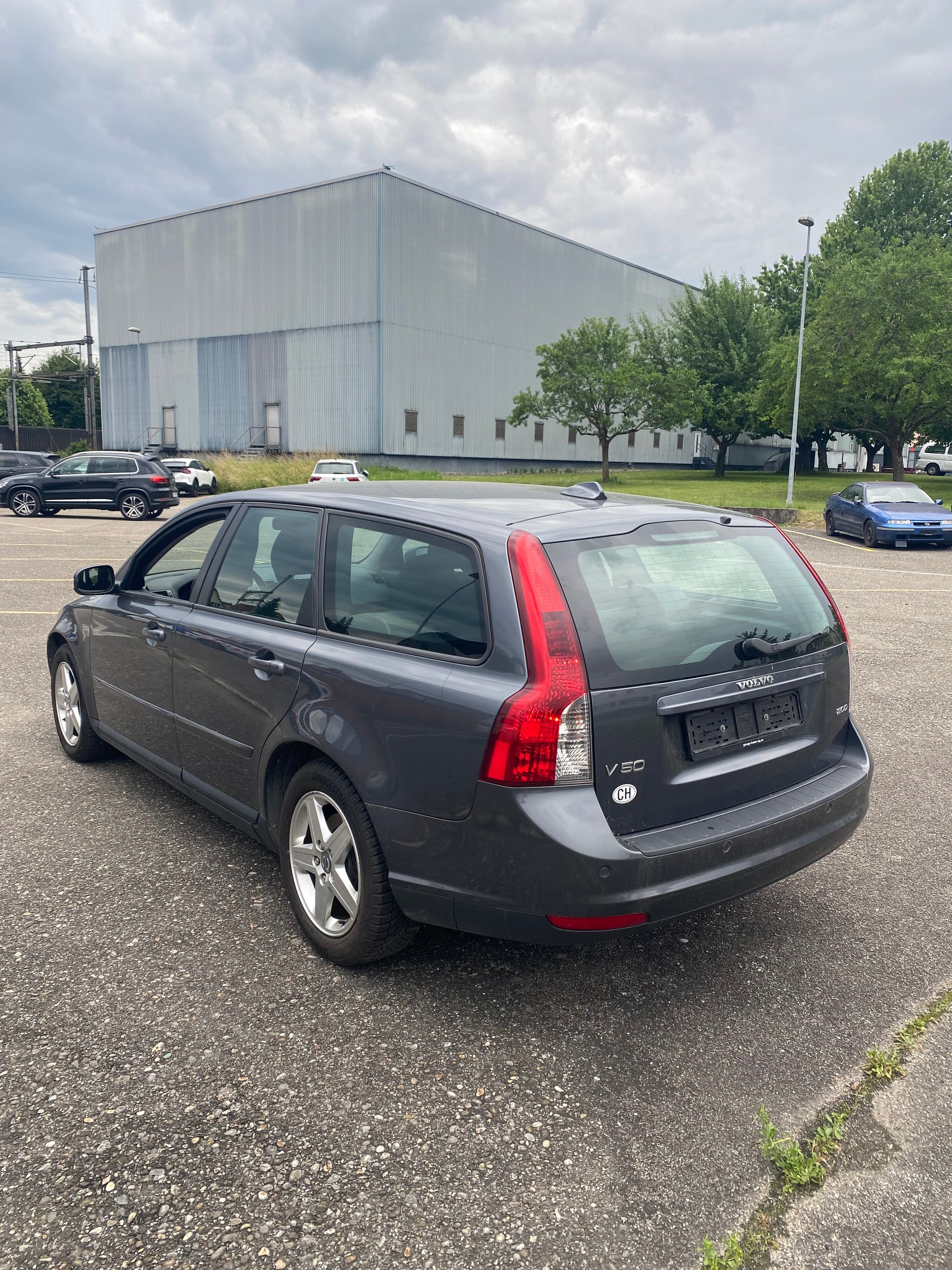 VOLVO V50 2.0D Summum-image-1