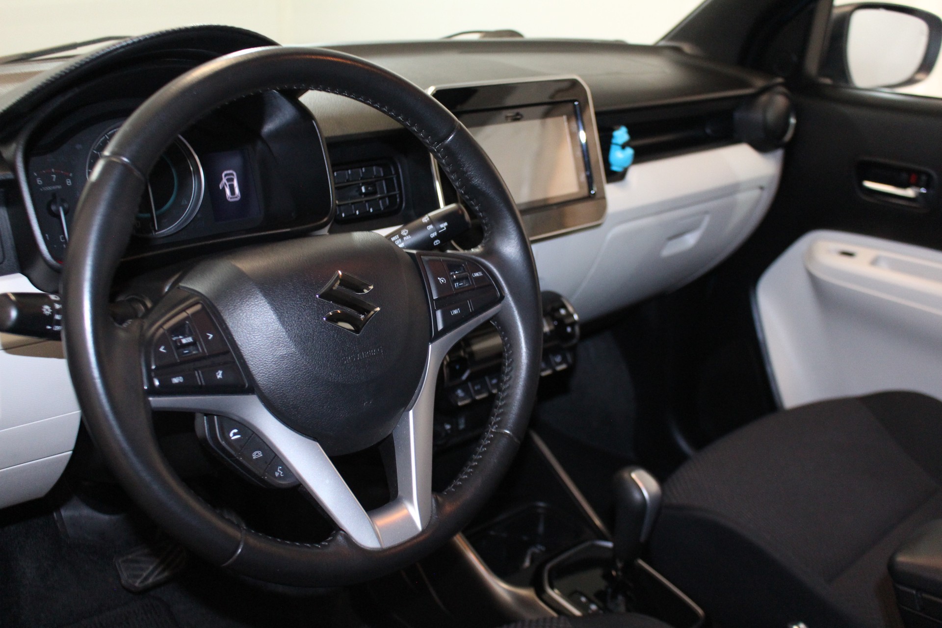 SUZUKI Ignis 1.2 Compact Top-image-11
