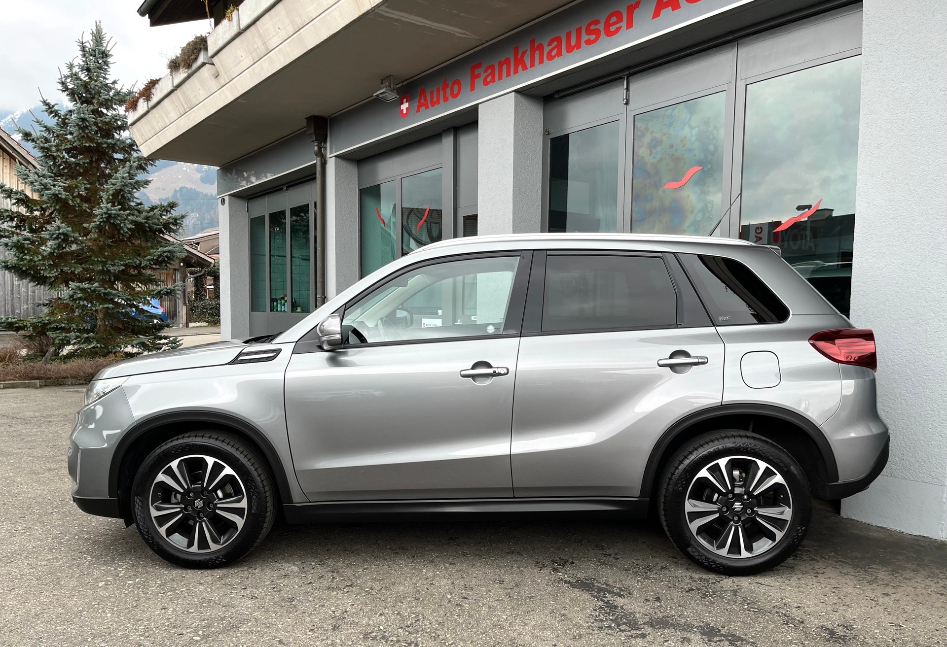 SUZUKI Vitara 1.4 Boosterjet Compact Top Automatic-image-3