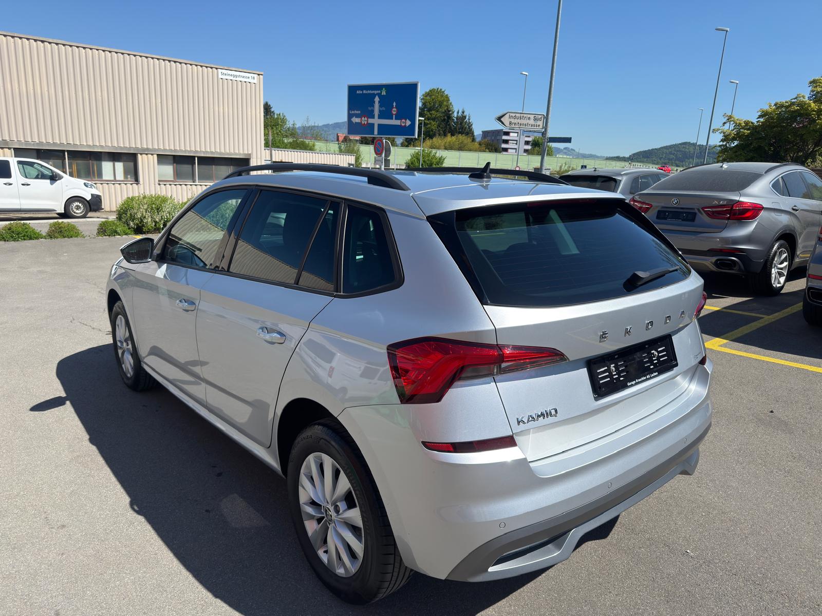 SKODA Kamiq 1.0 TSI Ambition DSG-showroom-element-3