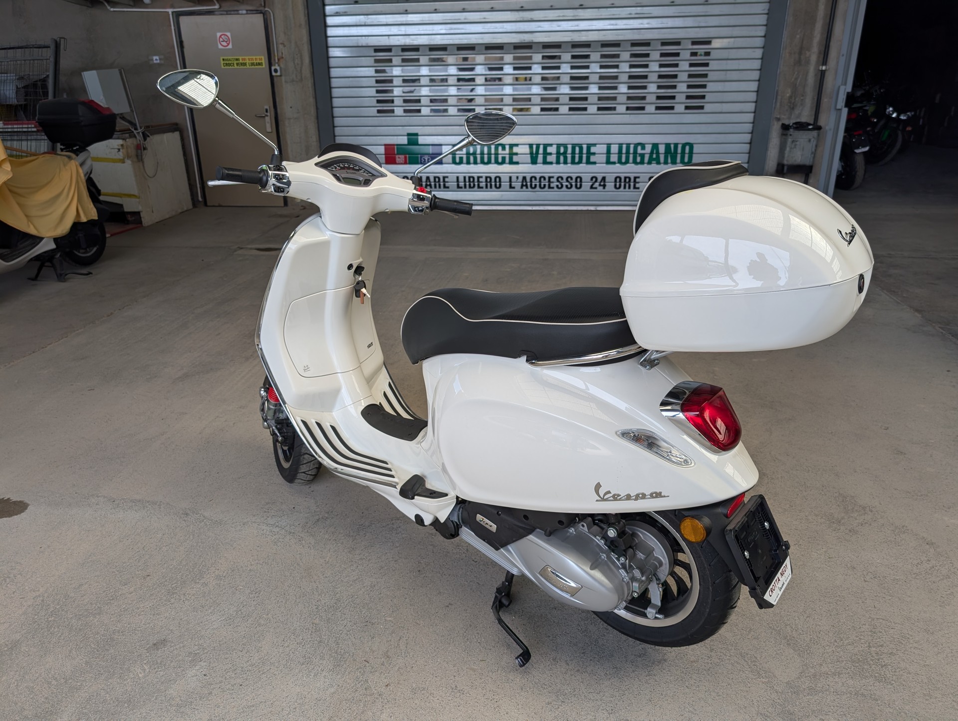 PIAGGIO Vespa 125 Sprint ABS-image-1