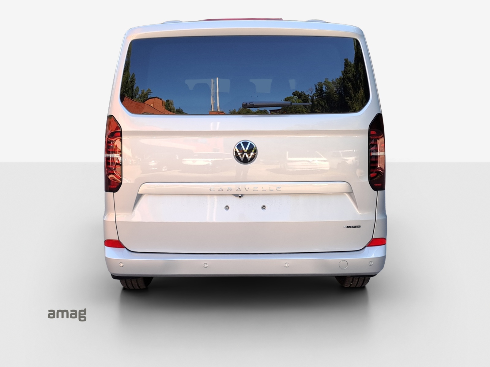 VW Caravelle 2.0 TDI LWB 4 Motion Aut 8-showroom-element-3