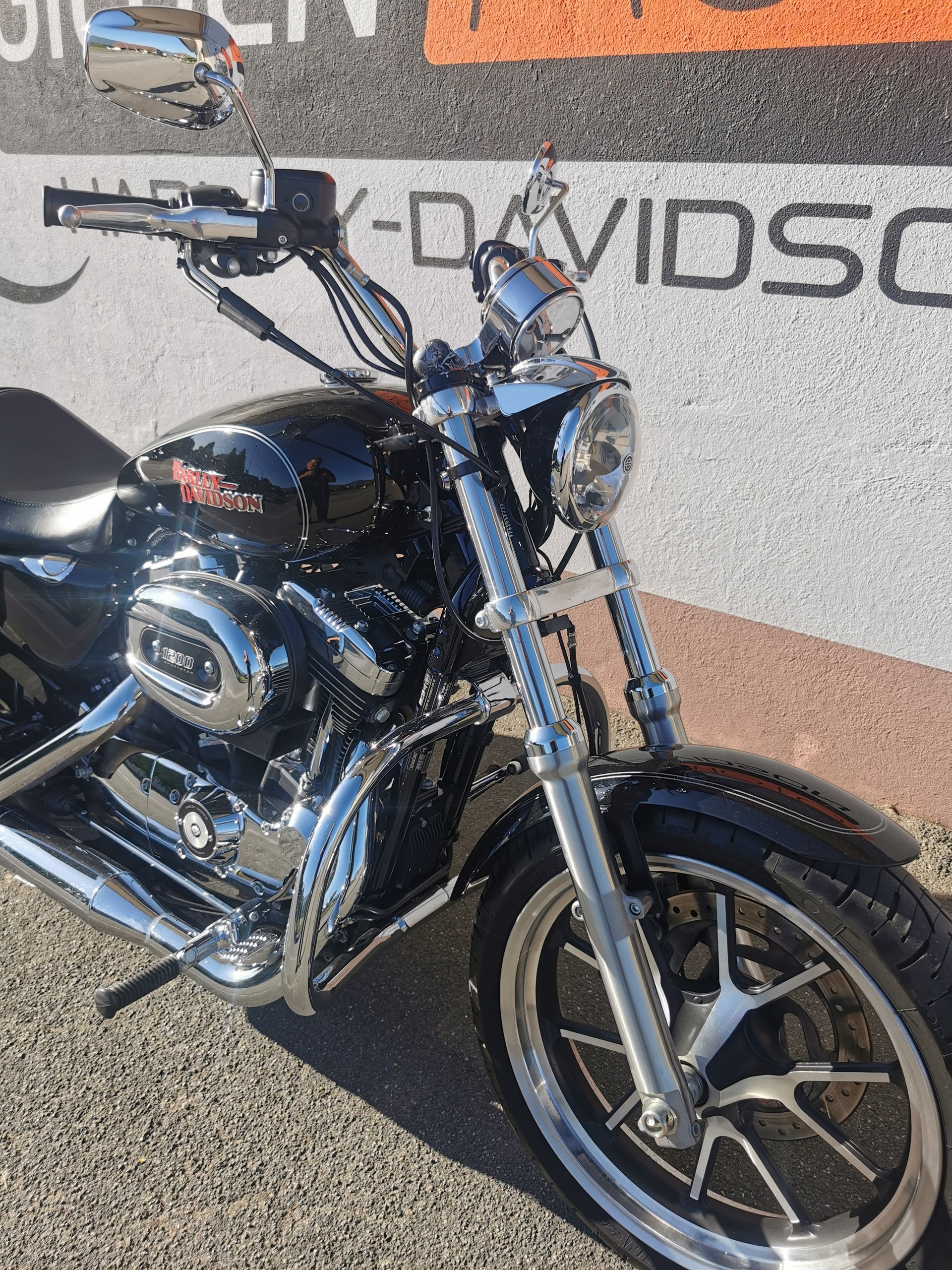 HARLEY-DAVIDSON XL 1200 T Super Low ABS-image-1