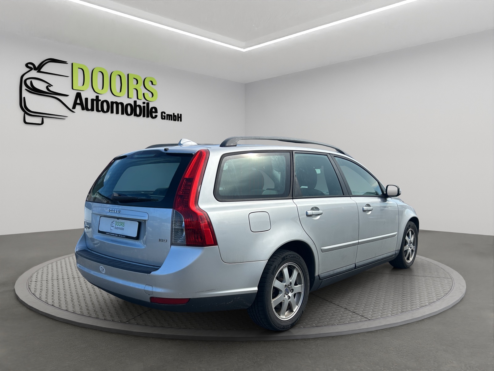 VOLVO V50 1.6D Summum-image-4
