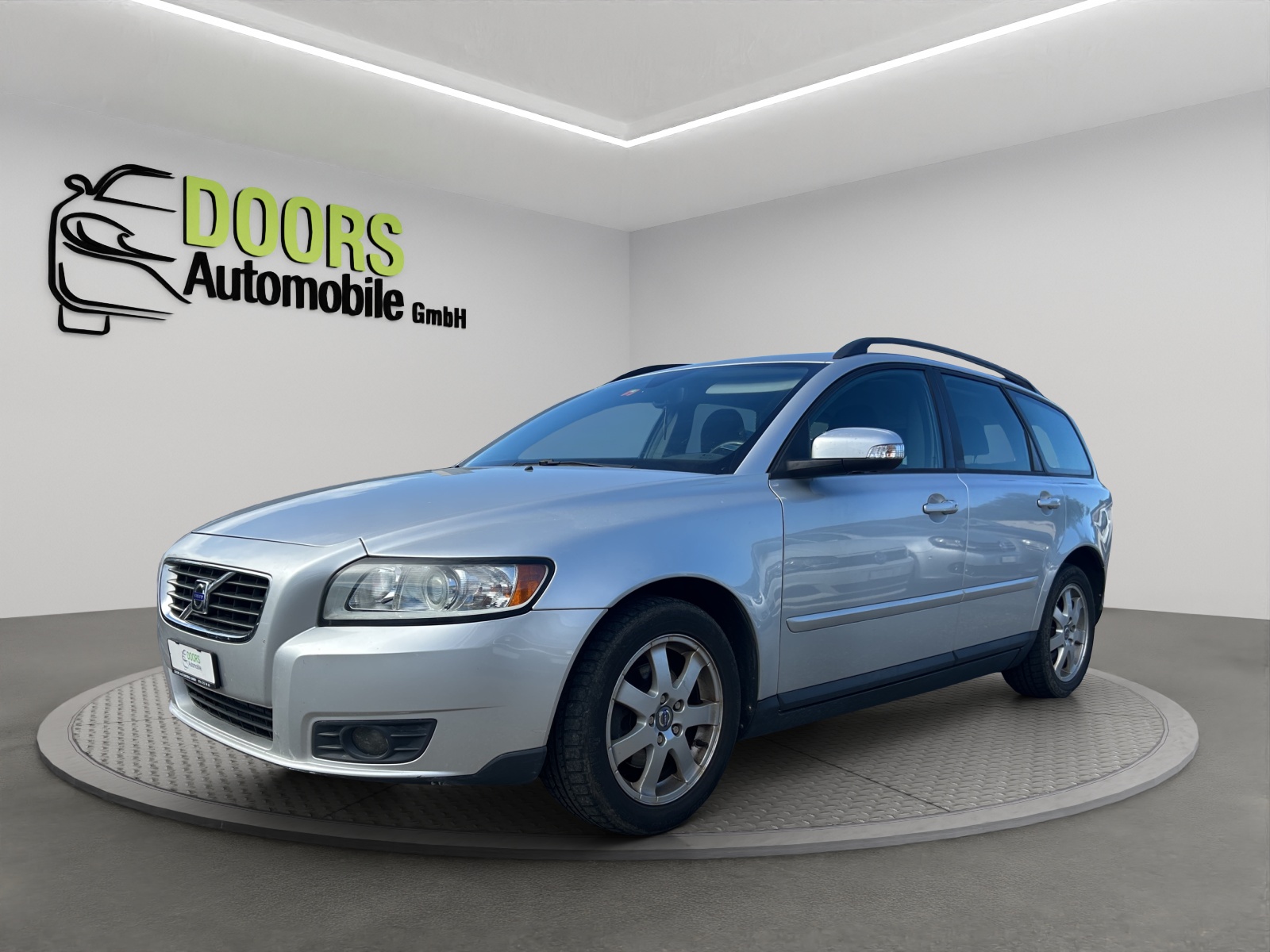VOLVO V50 1.6D Summum-showroom-element-3