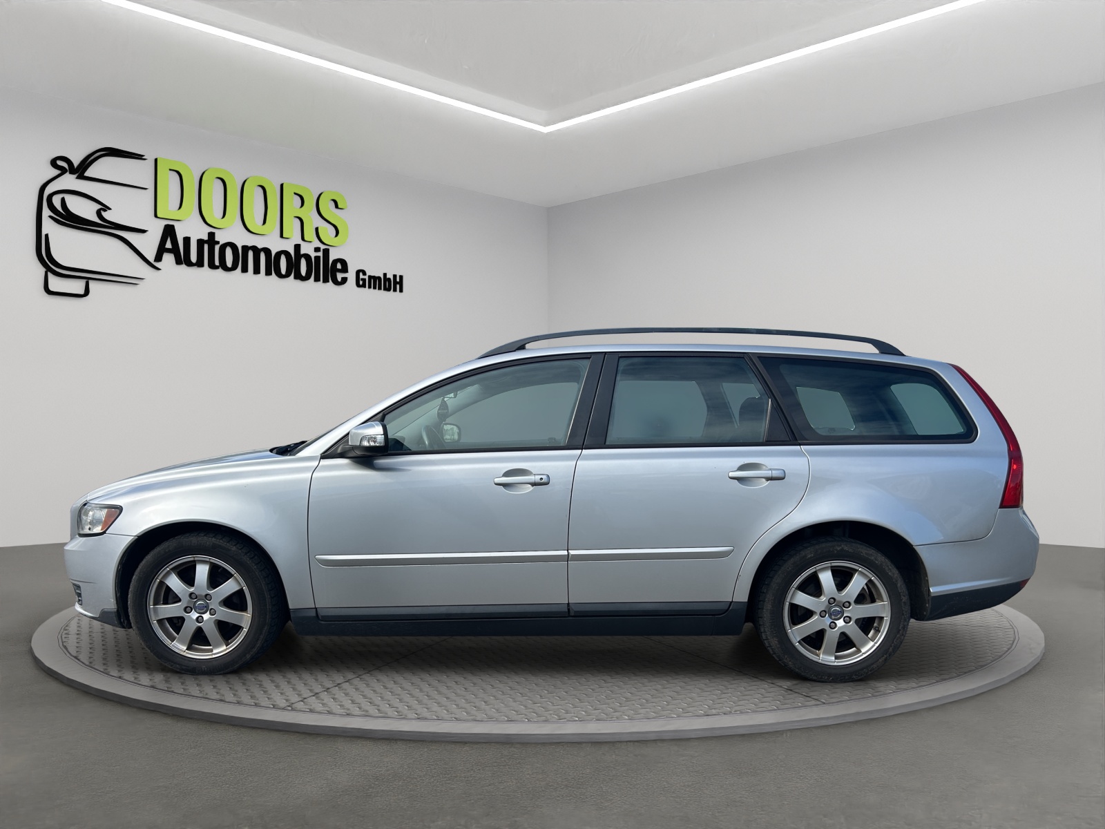 VOLVO V50 1.6D Summum-image-7