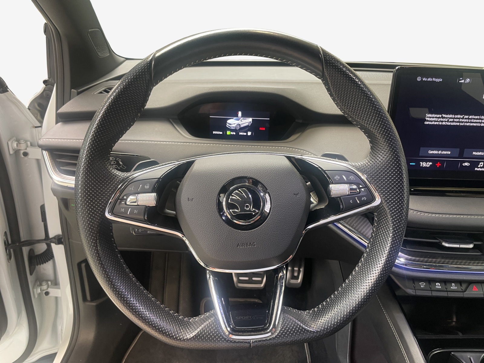 SKODA Enyaq iV 80 SportLine Ultra-image-10
