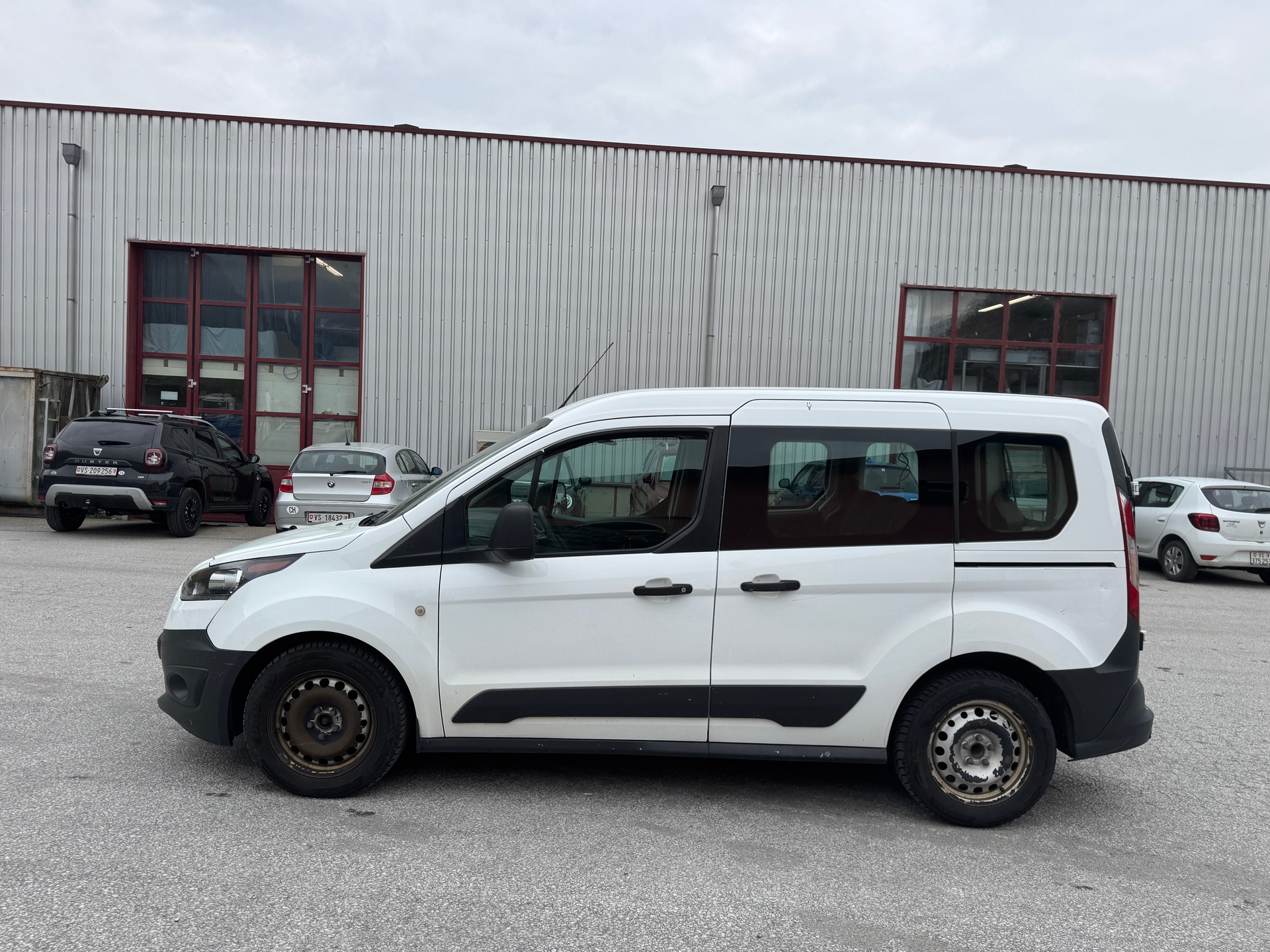 FORD Transit Connect Combi T220 1.5 TDCi Ambiente-image-4