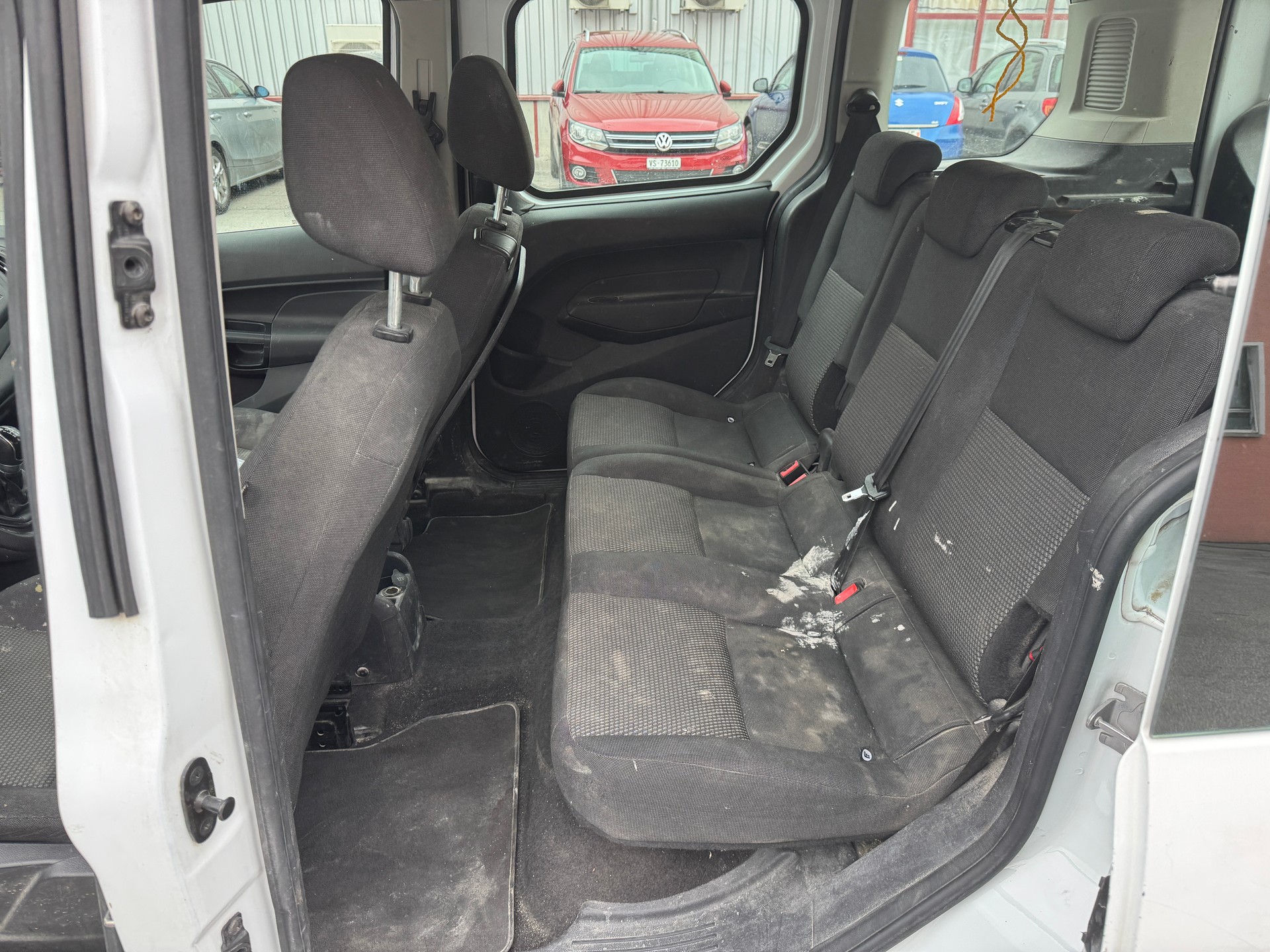 FORD Transit Connect Combi T220 1.5 TDCi Ambiente-image-10