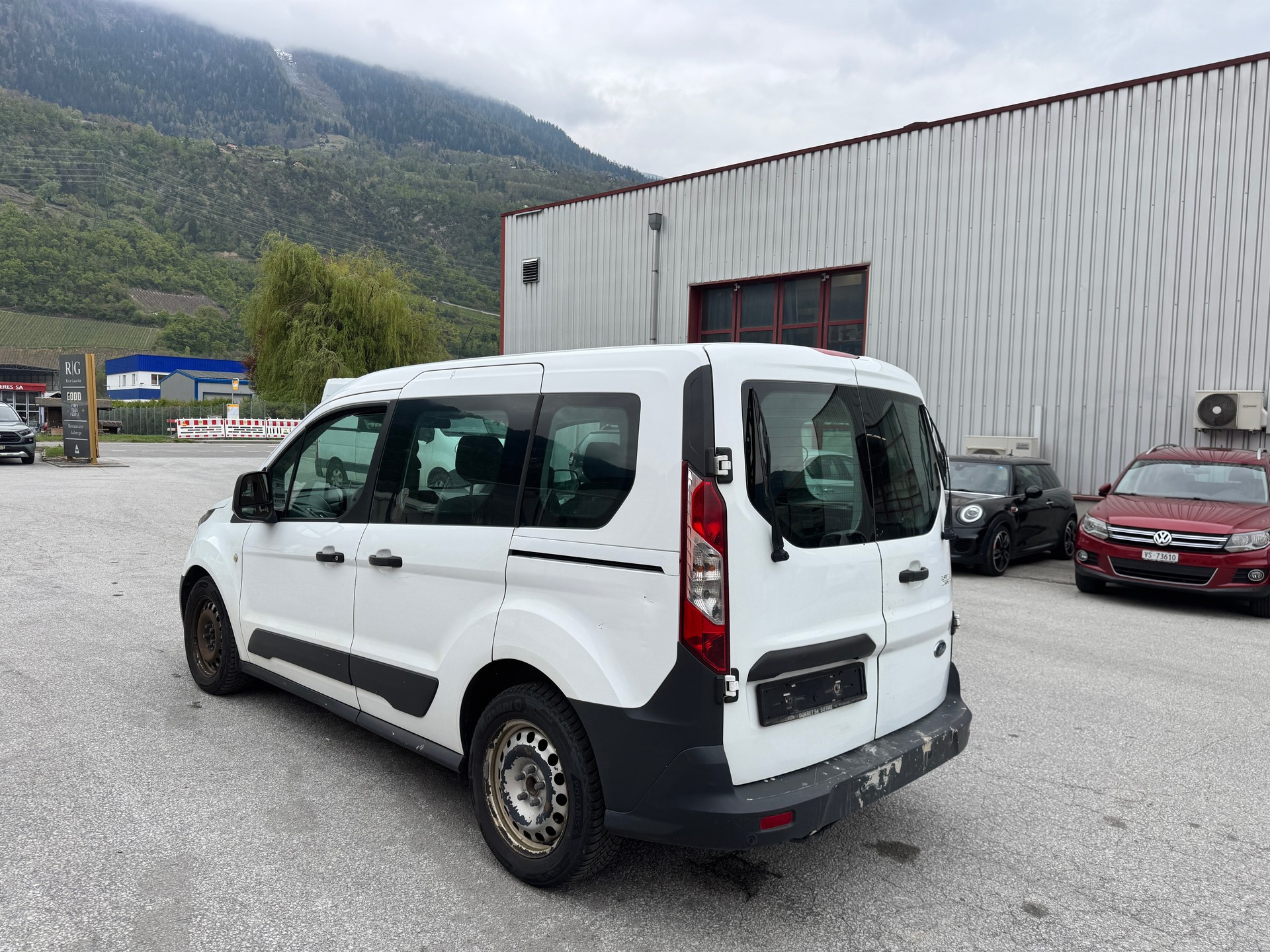 FORD Transit Connect Combi T220 1.5 TDCi Ambiente-image-5