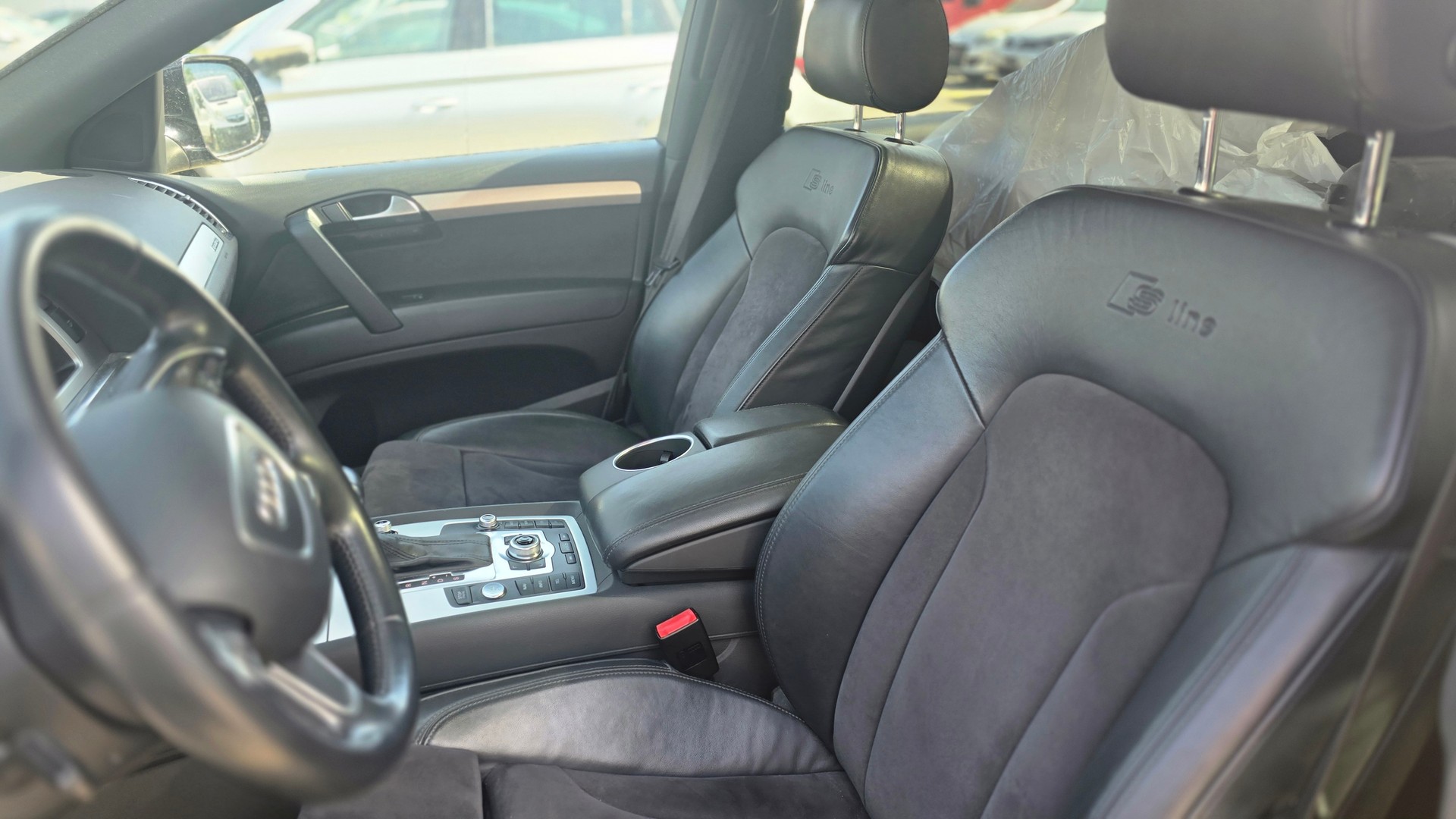 AUDI Q7 4.2 TDI quattro tiptronic-image-9