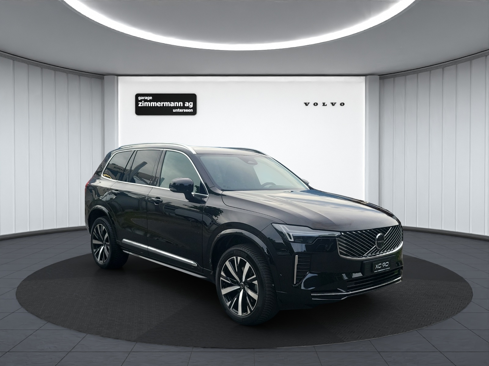 VOLVO XC90 2.0 B5 MH Plus Bright AWD-showroom-element-2