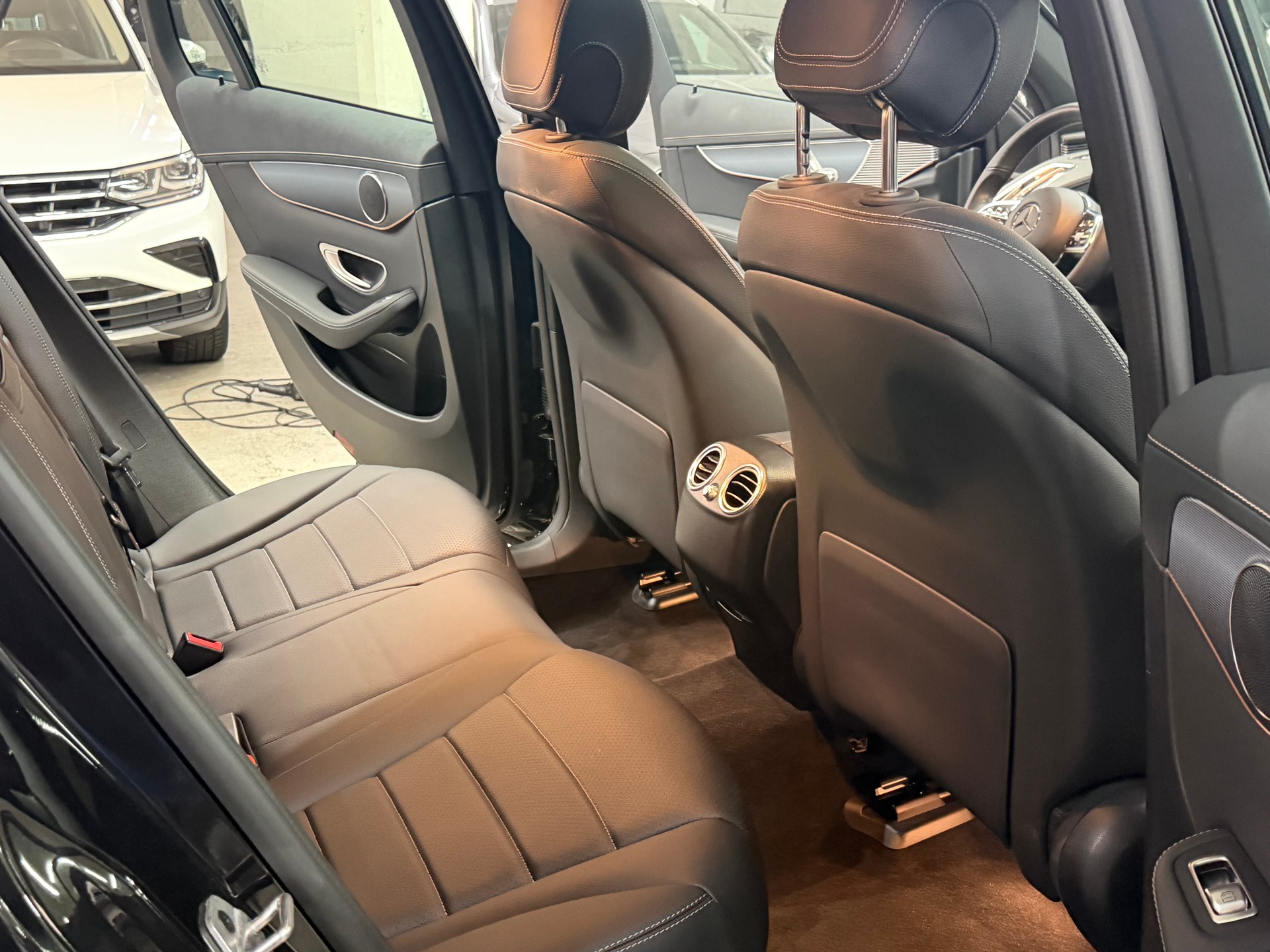 MERCEDES-BENZ EQC 400 4Matic EQ Star-image-12