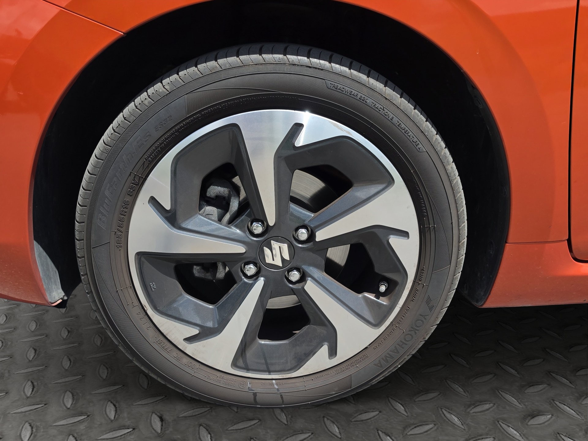 SUZUKI 1.2 Compact Top Hybrid-image-18